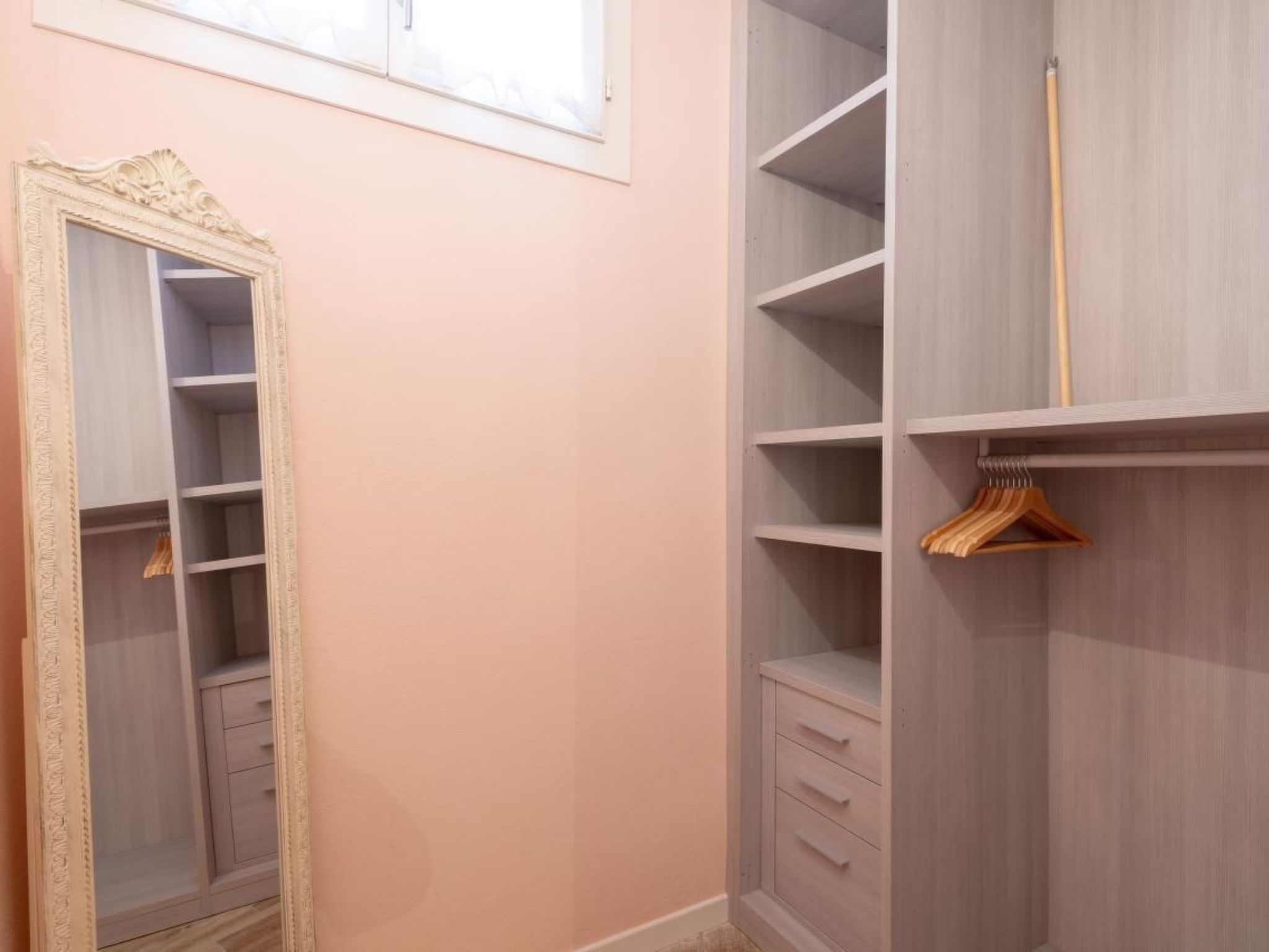 Rosa in der Toskana-Binnen