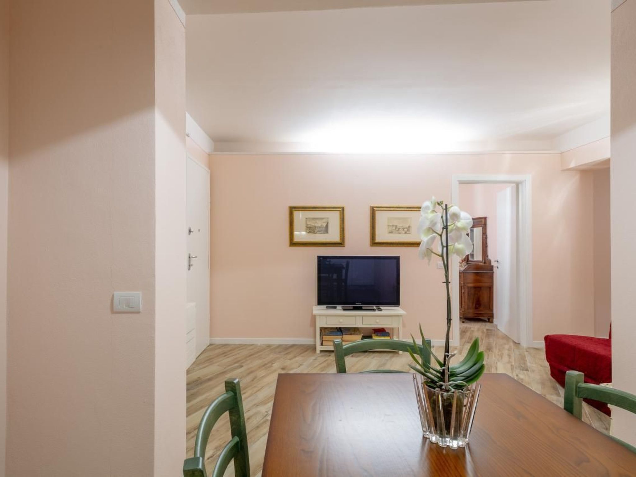 Rosa in der Toskana-Binnen