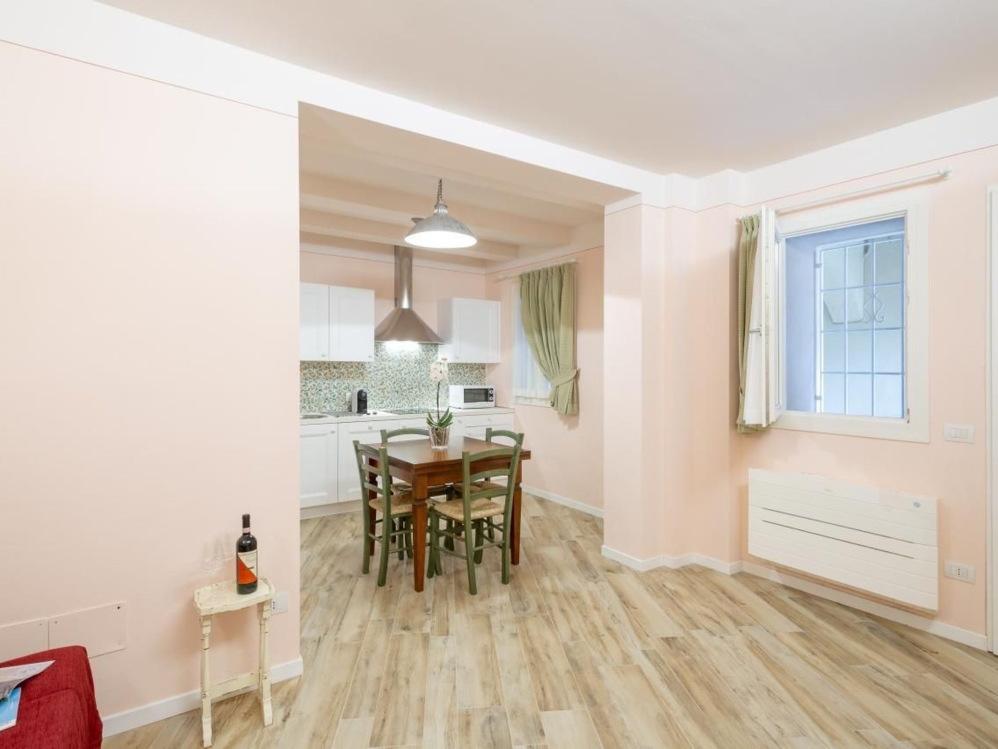 Rosa in der Toskana-Binnen