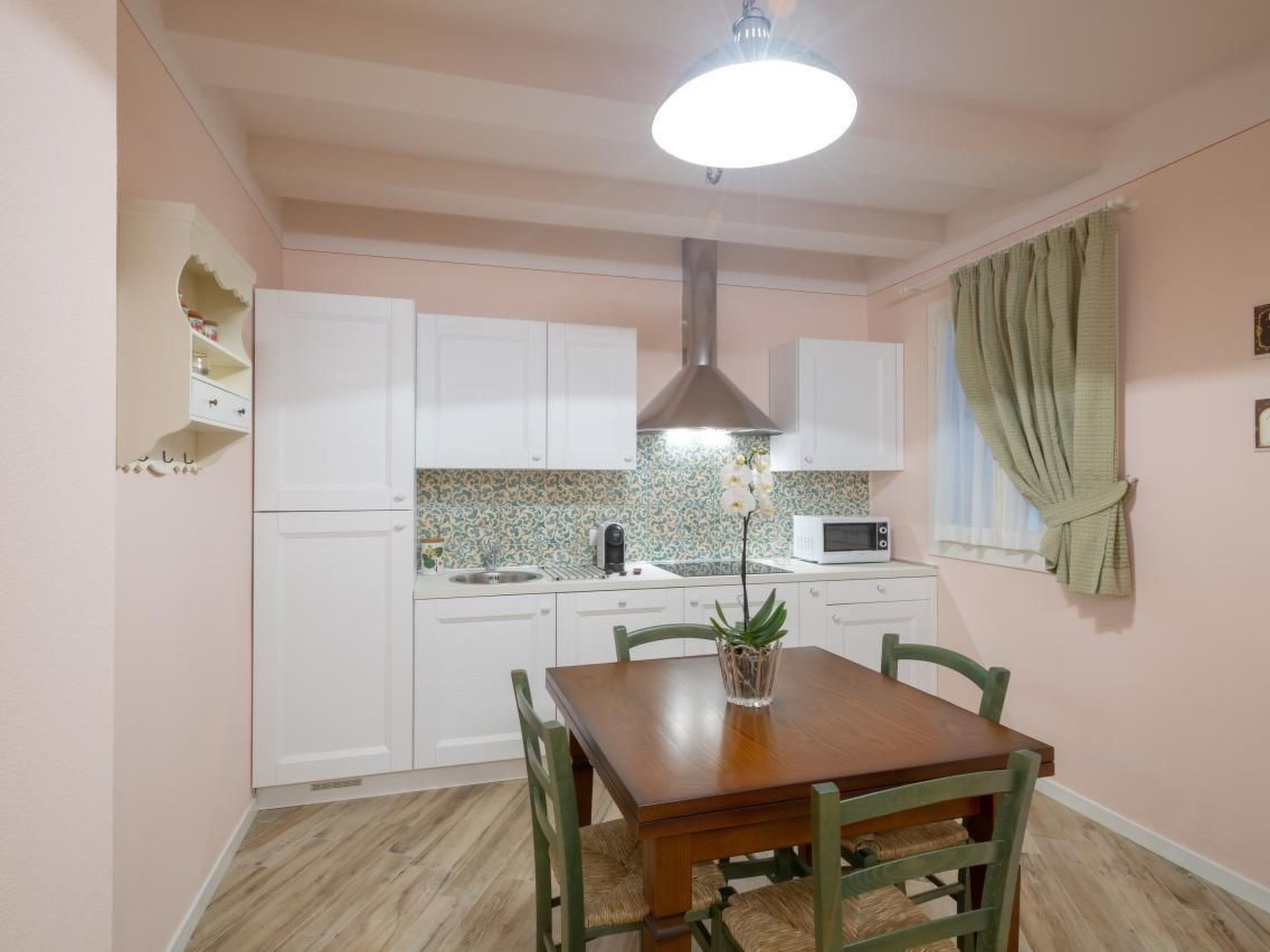 Rosa in der Toskana-Binnen