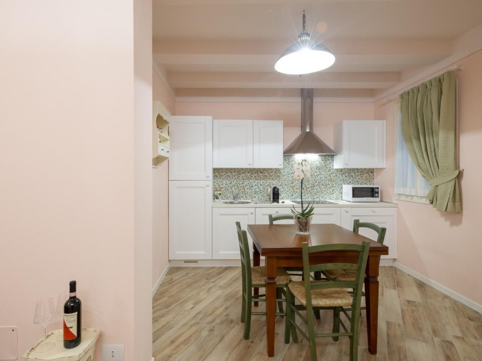 Rosa in der Toskana-Binnen