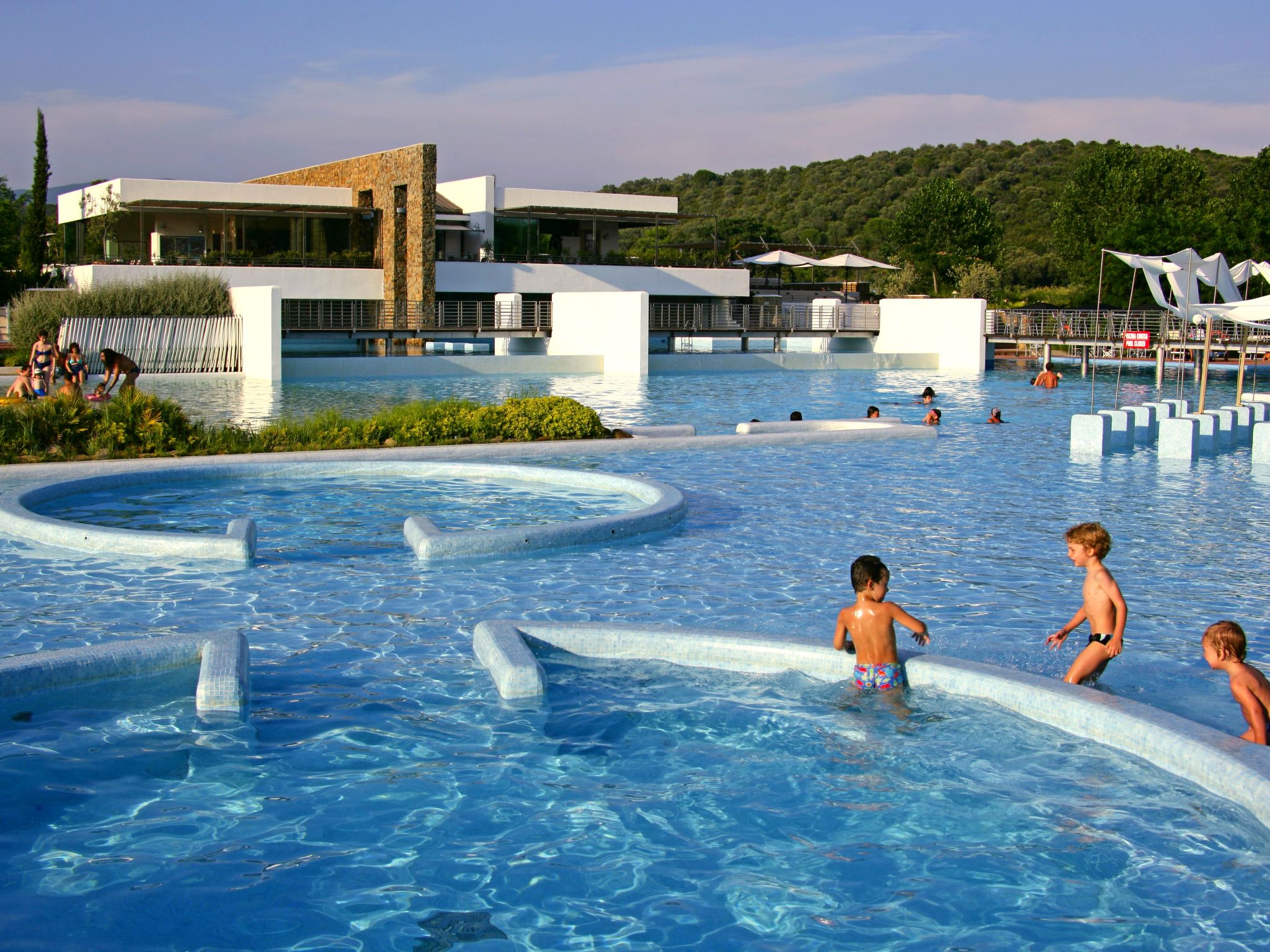 Maison Tipo B – Piscine extérieure, photo 27 sur 42