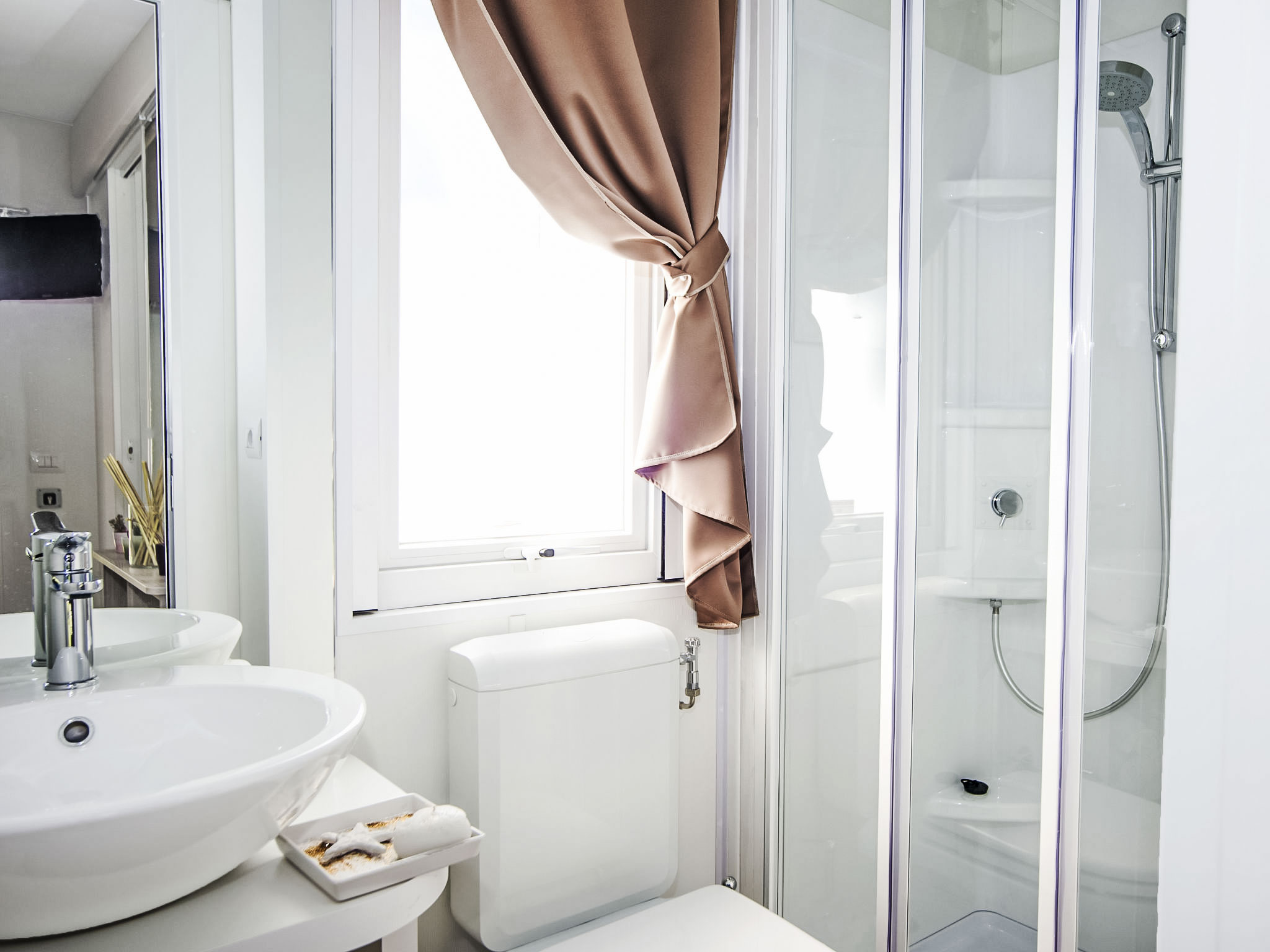 Maison Bungalow Trendy – Salle de bains, photo 7 sur 36