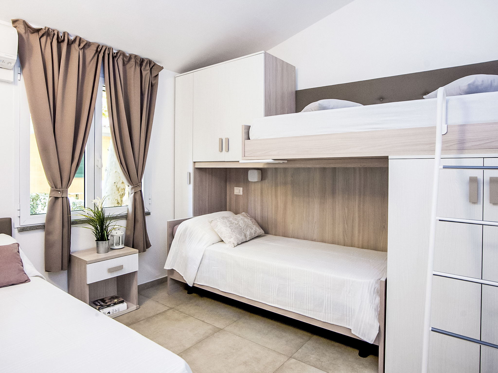 Maison De Luxe Plus – Chambre, photo 9 sur 41