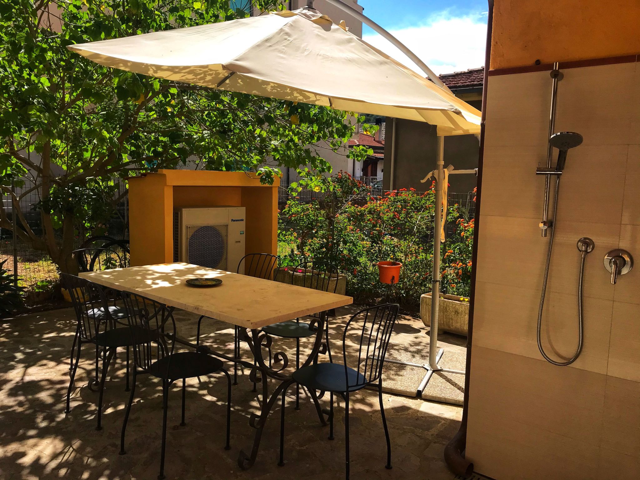 Erdgeschosswohnung mit Garten-Binnen