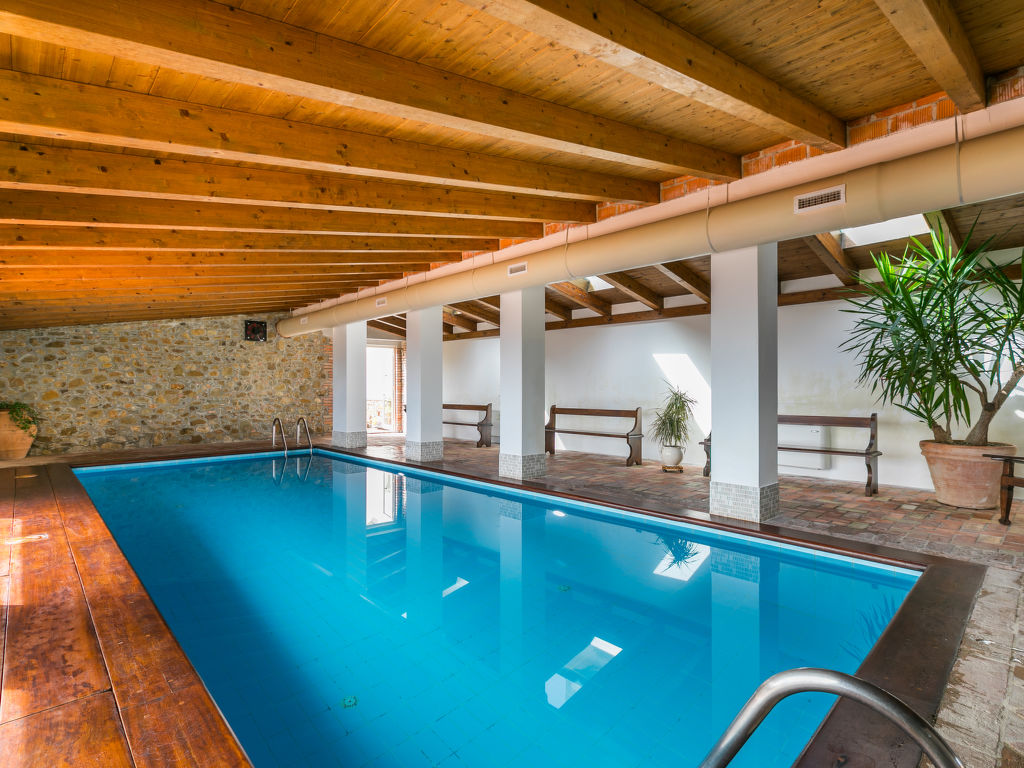 Grotte Rosse — Pool Indoor