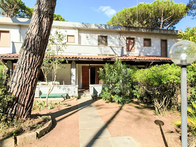 Search and Stay destination Principina a Mare, Toscana - Italy from AU$ 191. Barracuda