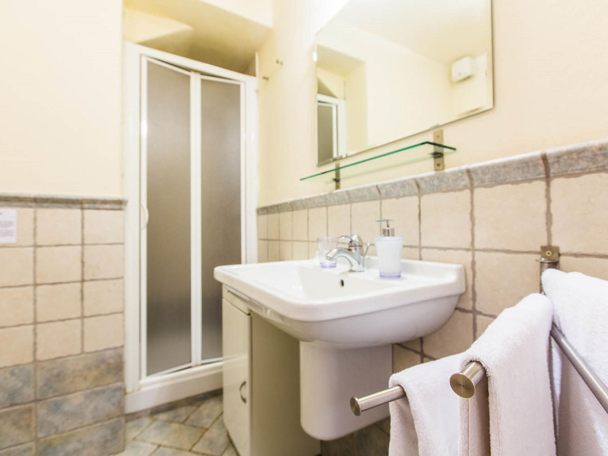 Wohnung Alborense-Binnen