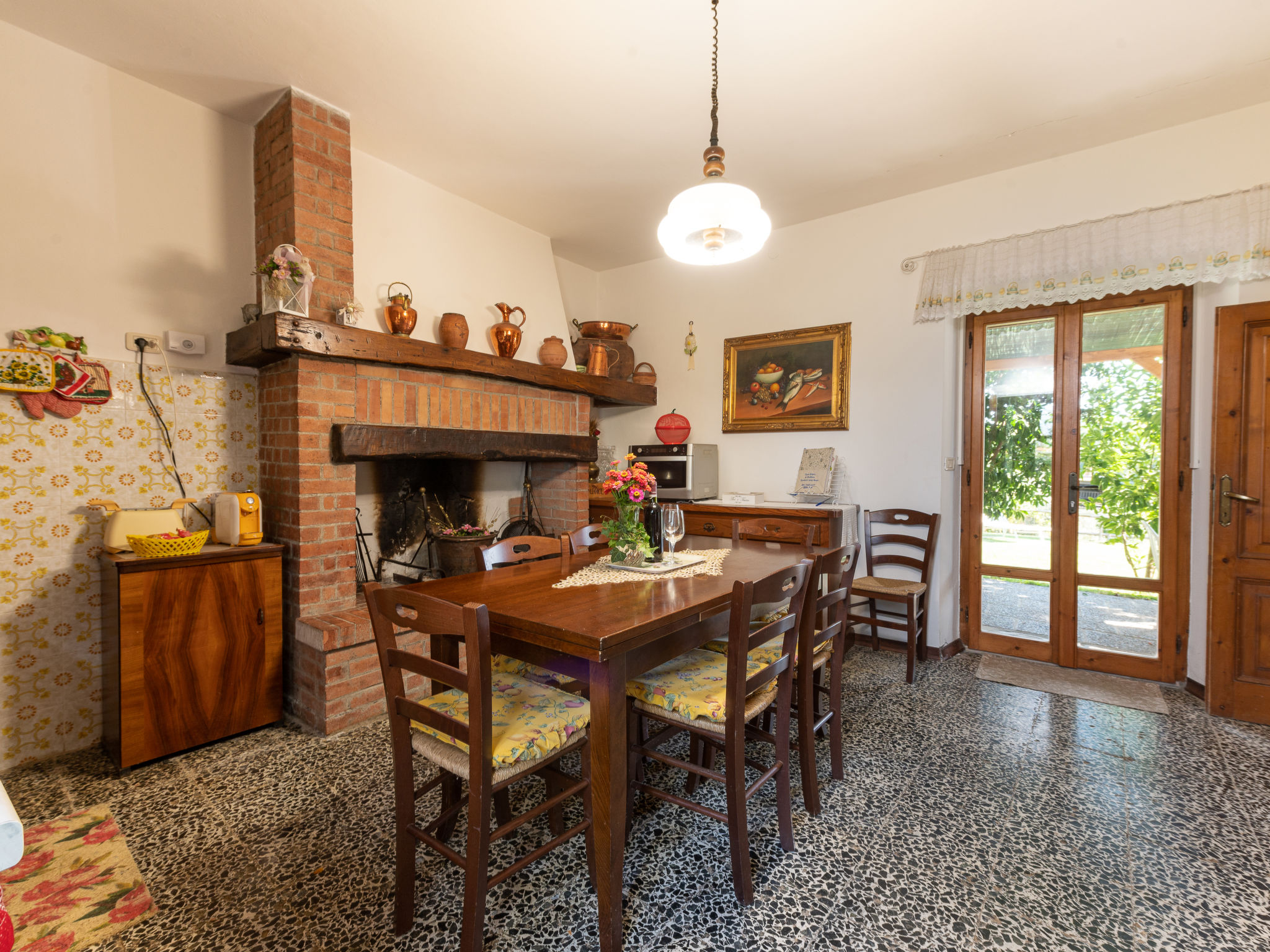 Kitchen / Dining Room