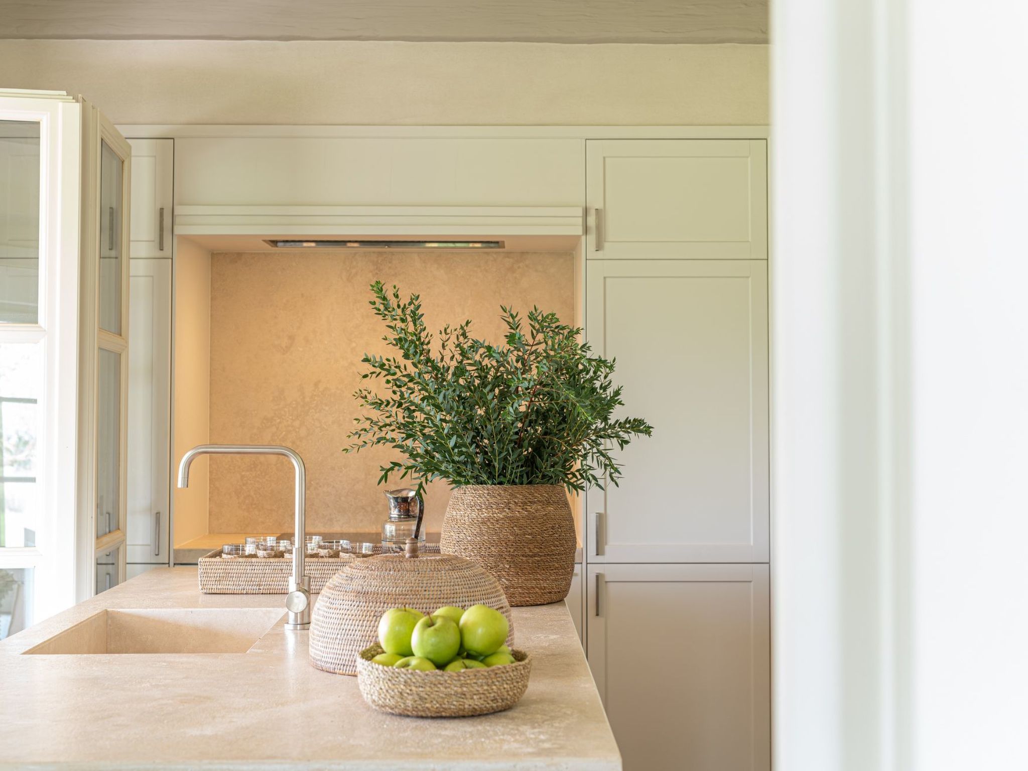 Capalbio Pool-Inside