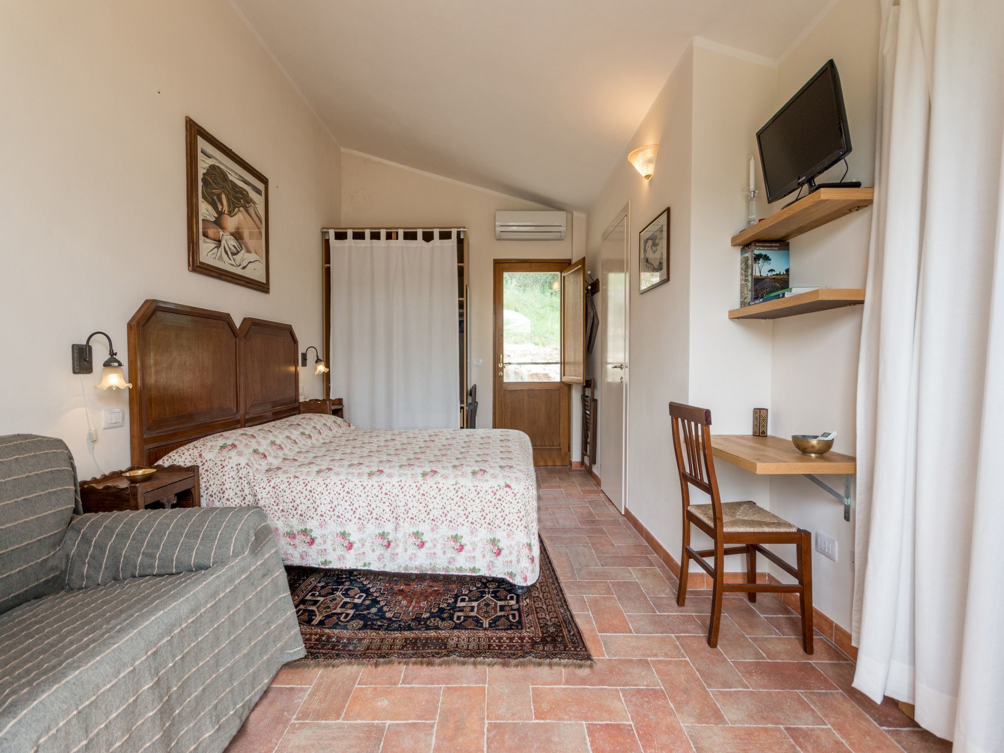 in Saturnia, Toskana - Image 5