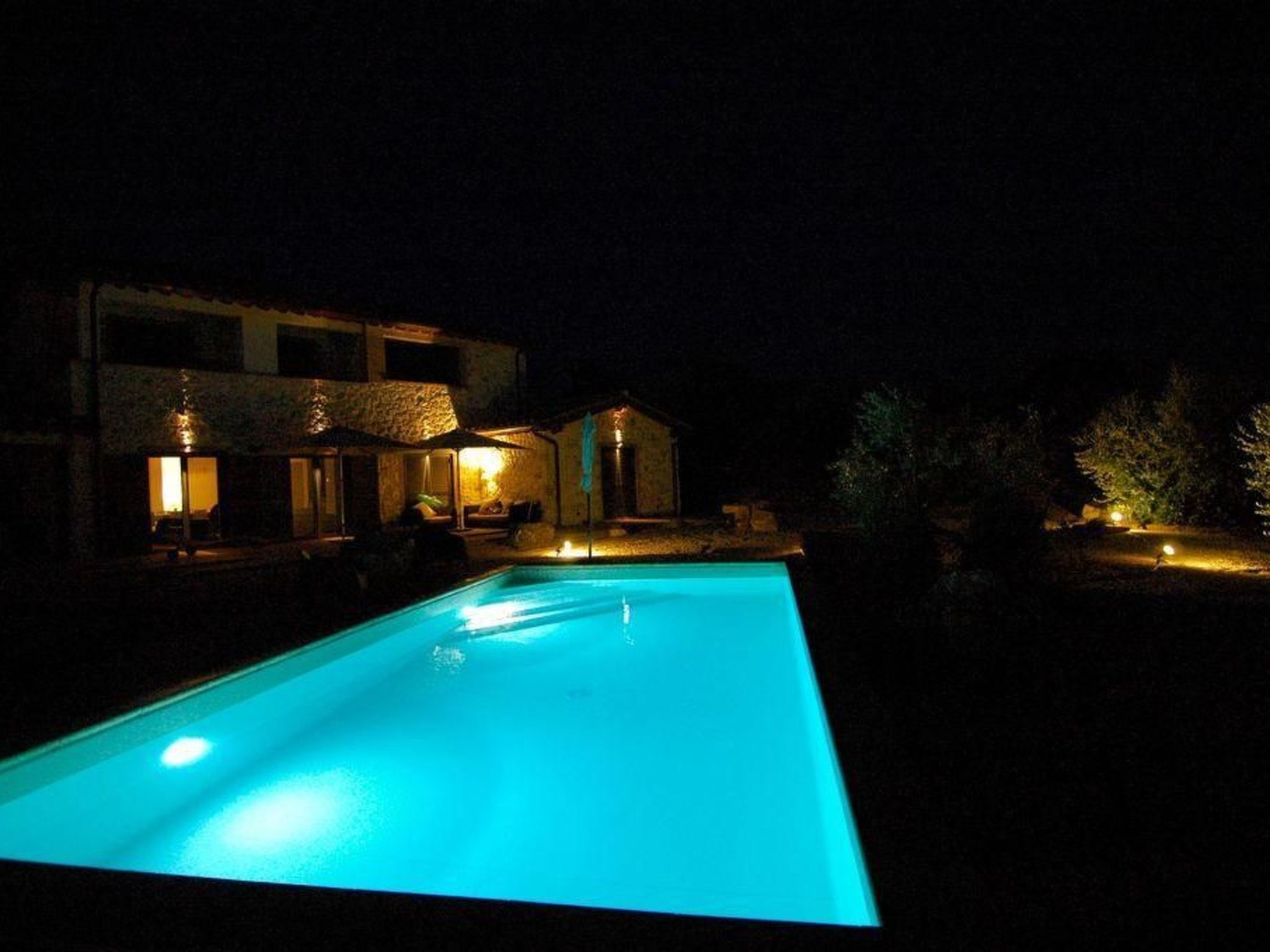 Traumhaftes Anwesen mit Schwimmbad in Meernähe-Binnen