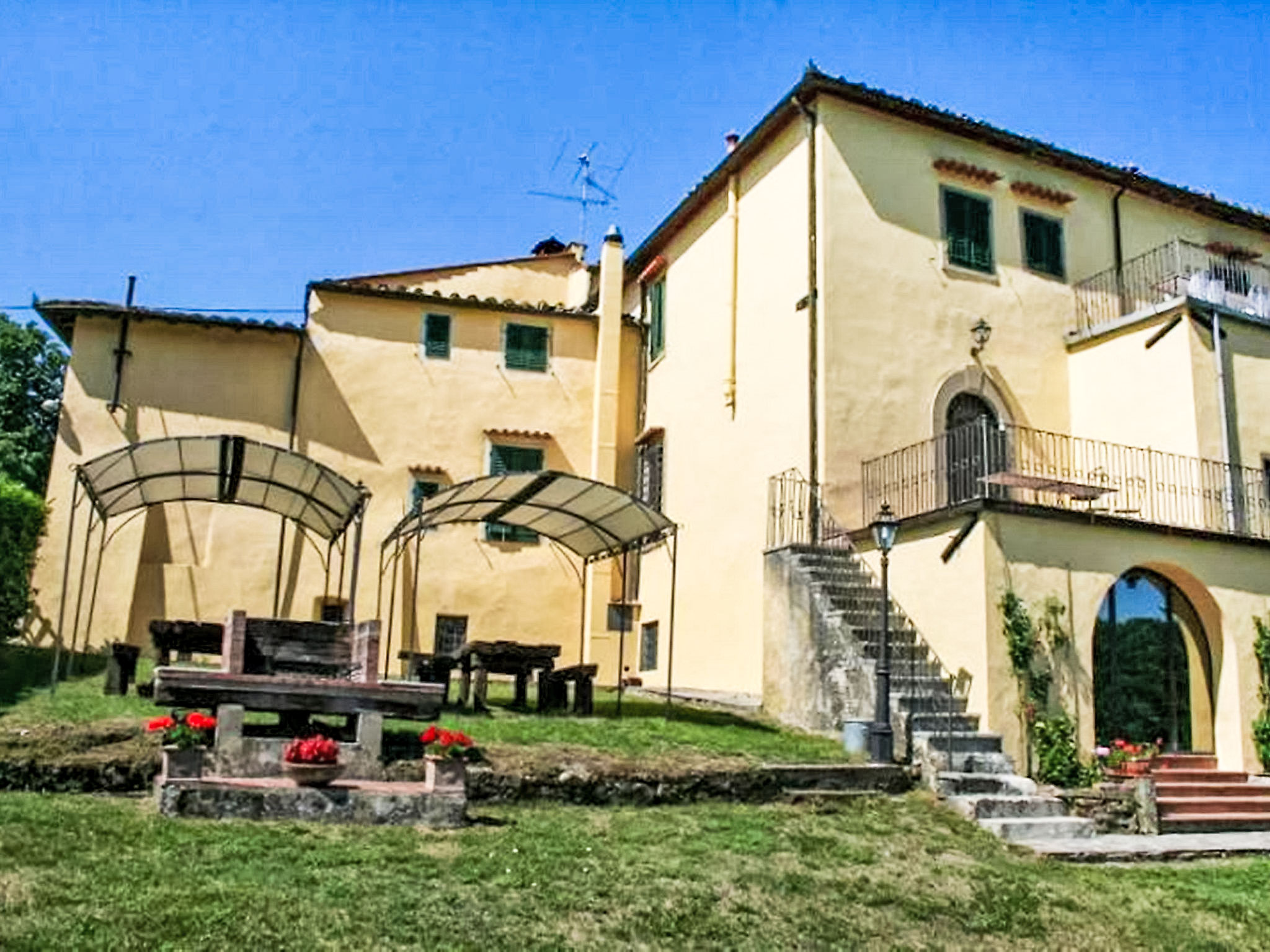 Villa Marisel - Buiten