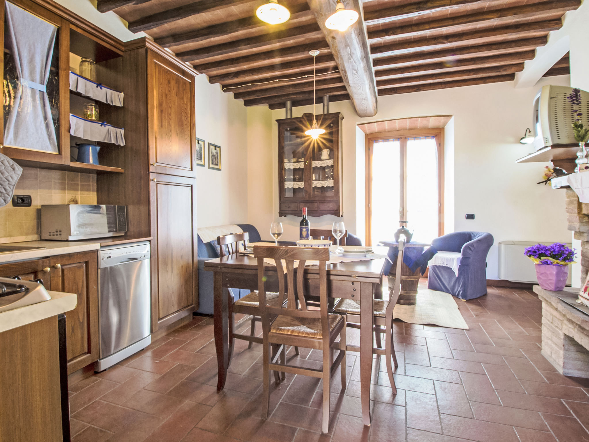 Kitchen / Dining Room