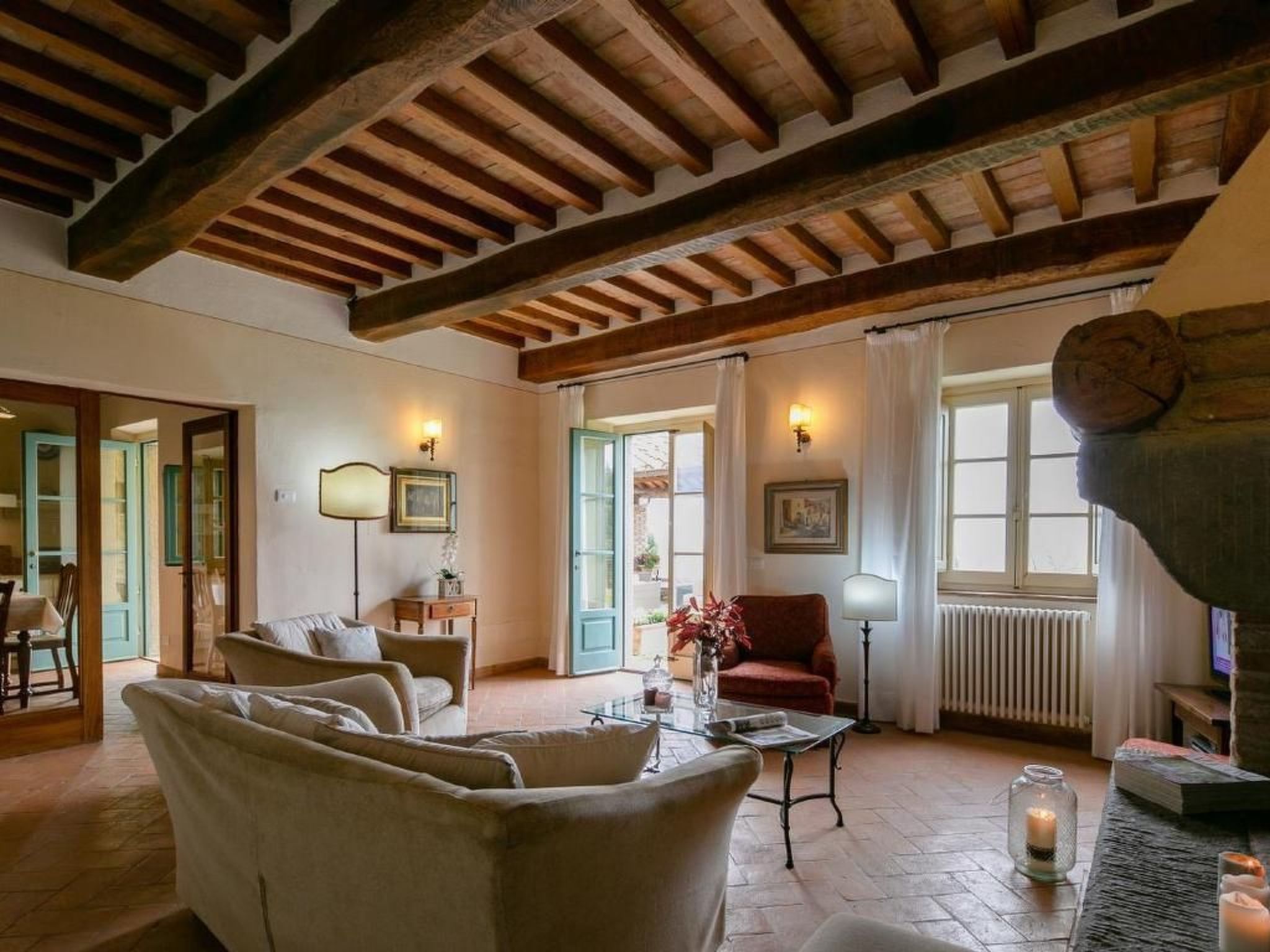 Villa La Pergola-Binnen