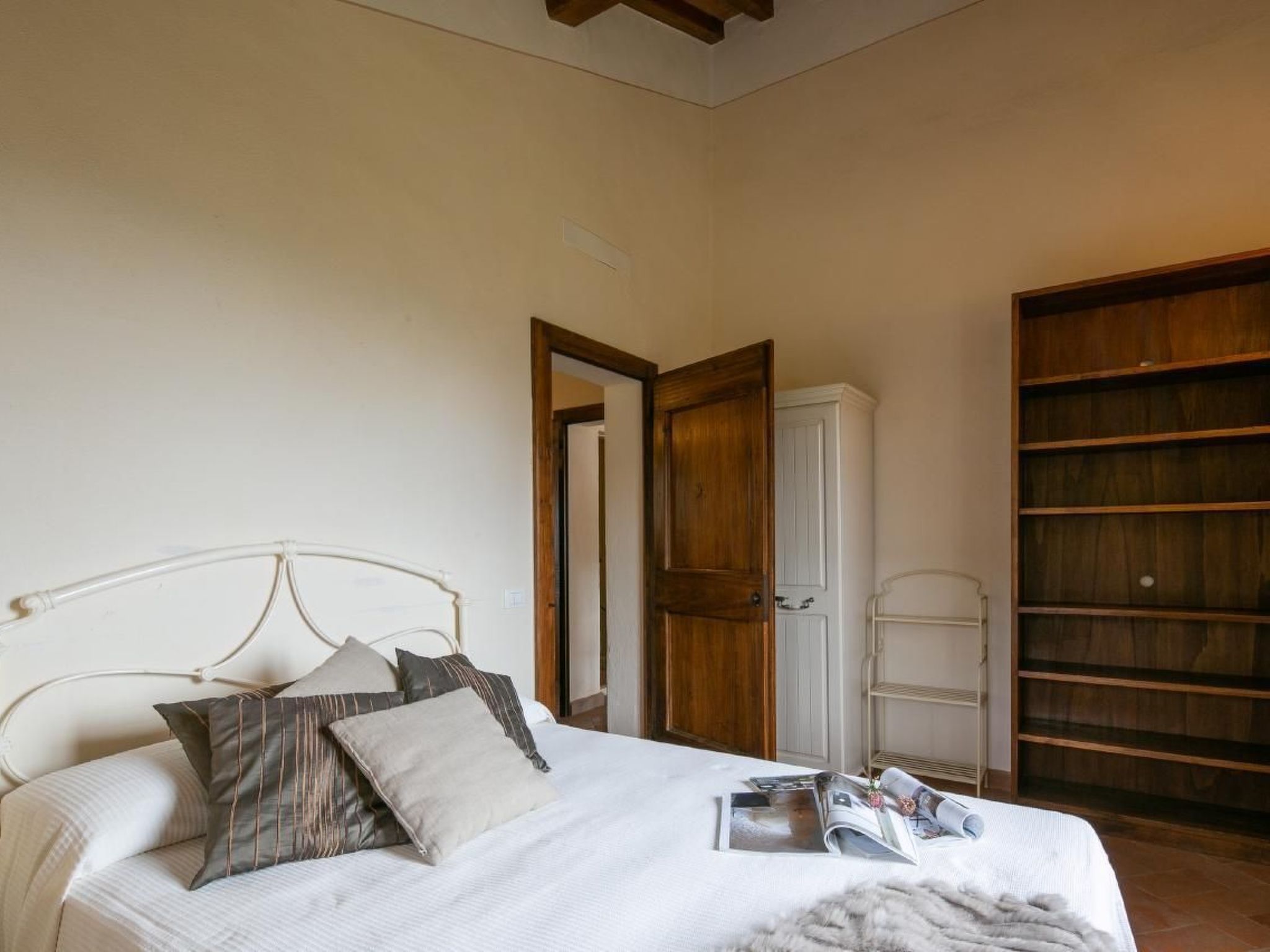 Villa La Pergola-Binnen