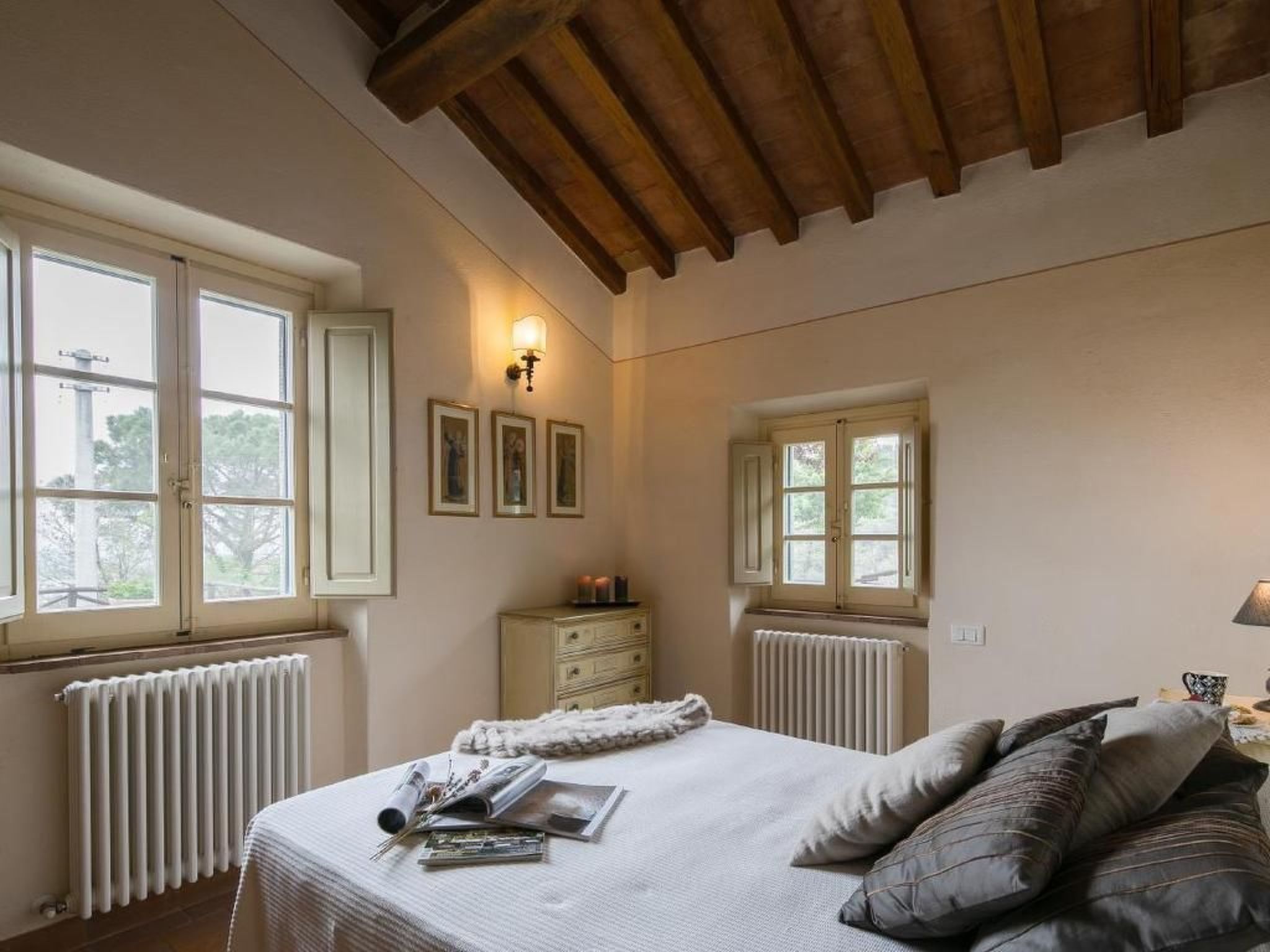 Villa La Pergola-Binnen