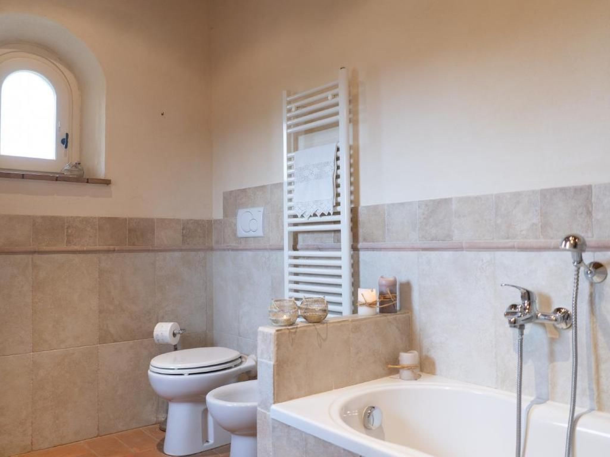 Villa La Pergola-Binnen