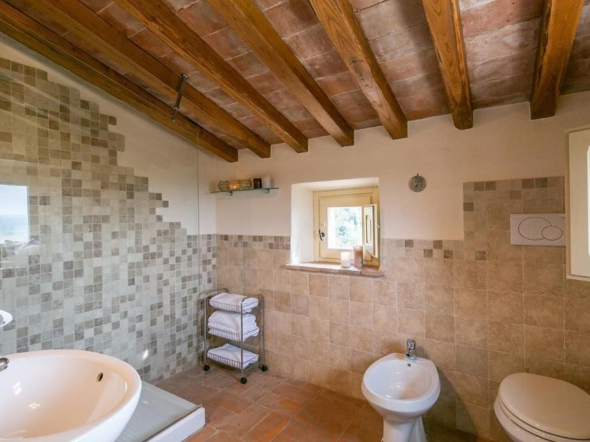 Villa La Pergola-Binnen