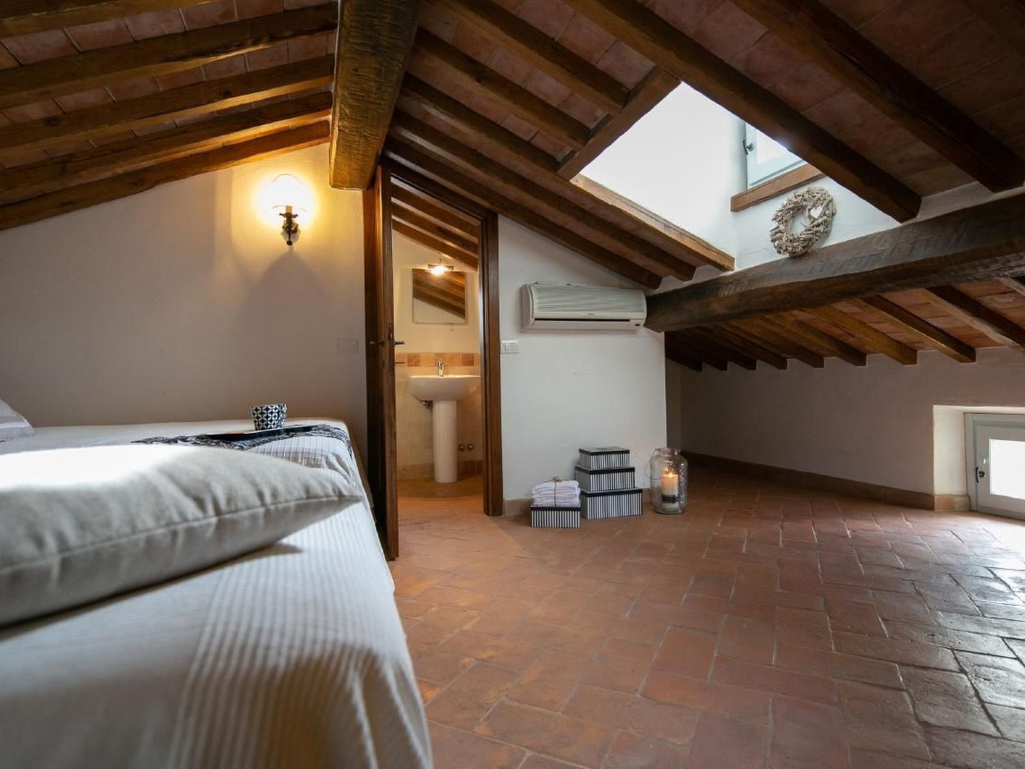 Villa La Pergola-Binnen