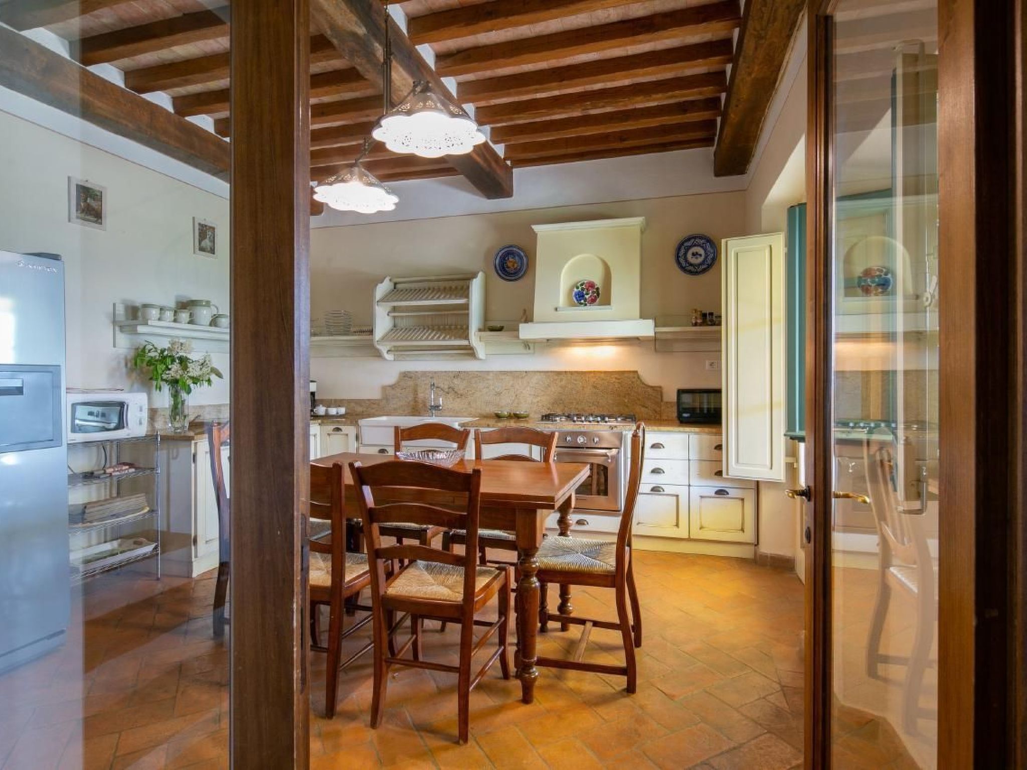 Villa La Pergola-Binnen