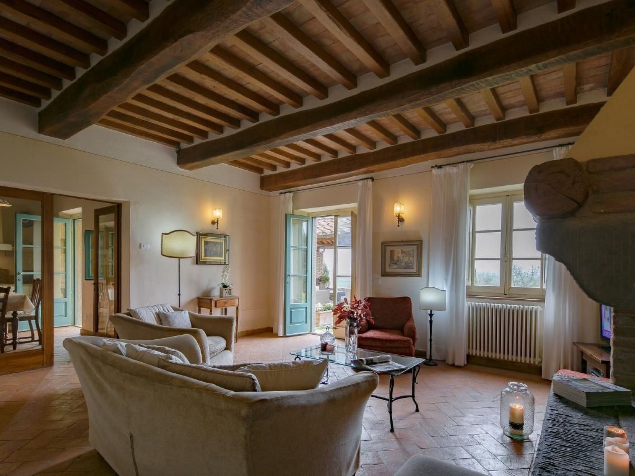 Villa La Pergola-Binnen