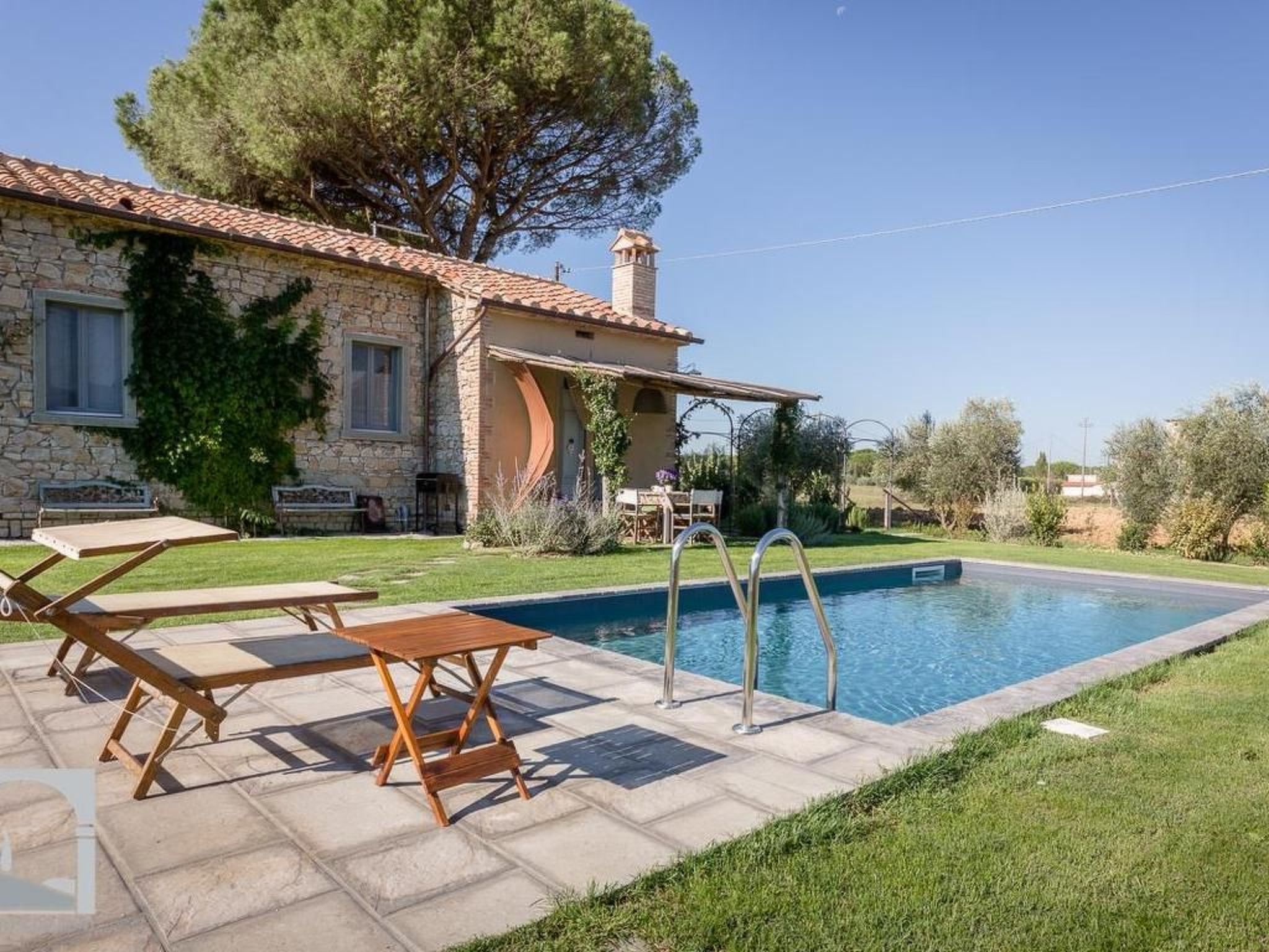 Villa Il Nido-Binnen