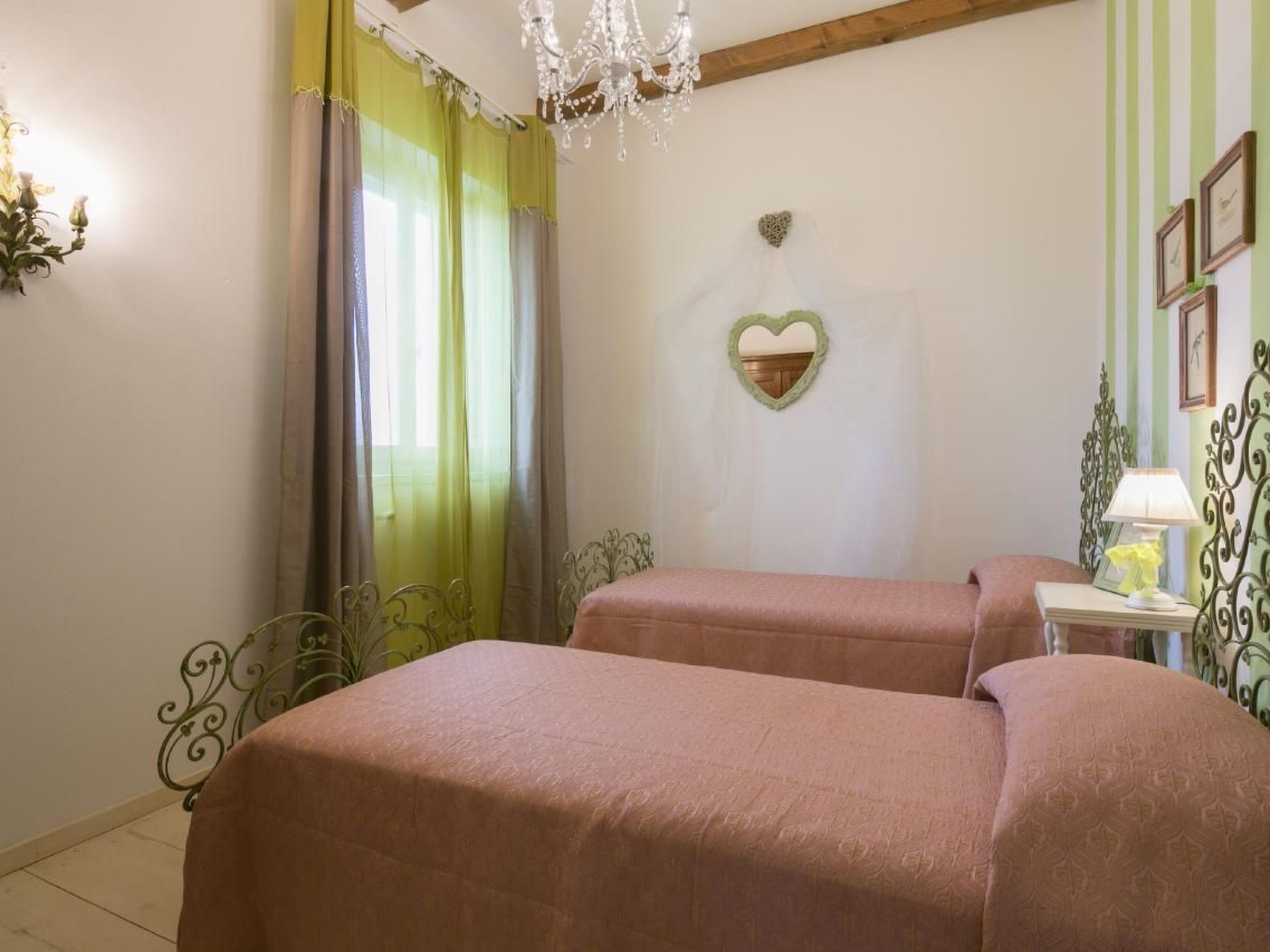 Villa Il Nido-Binnen