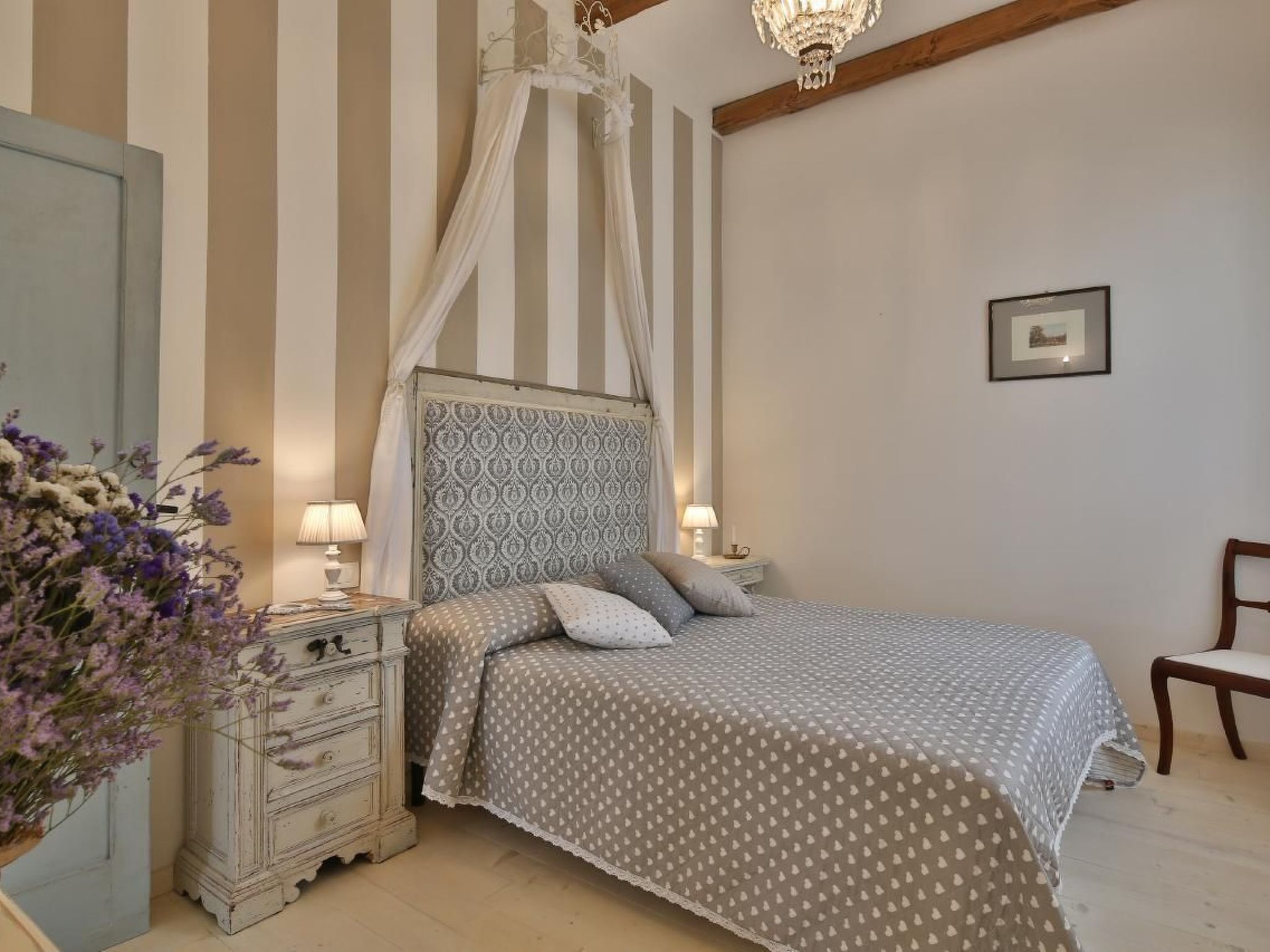 Villa Il Nido-Binnen