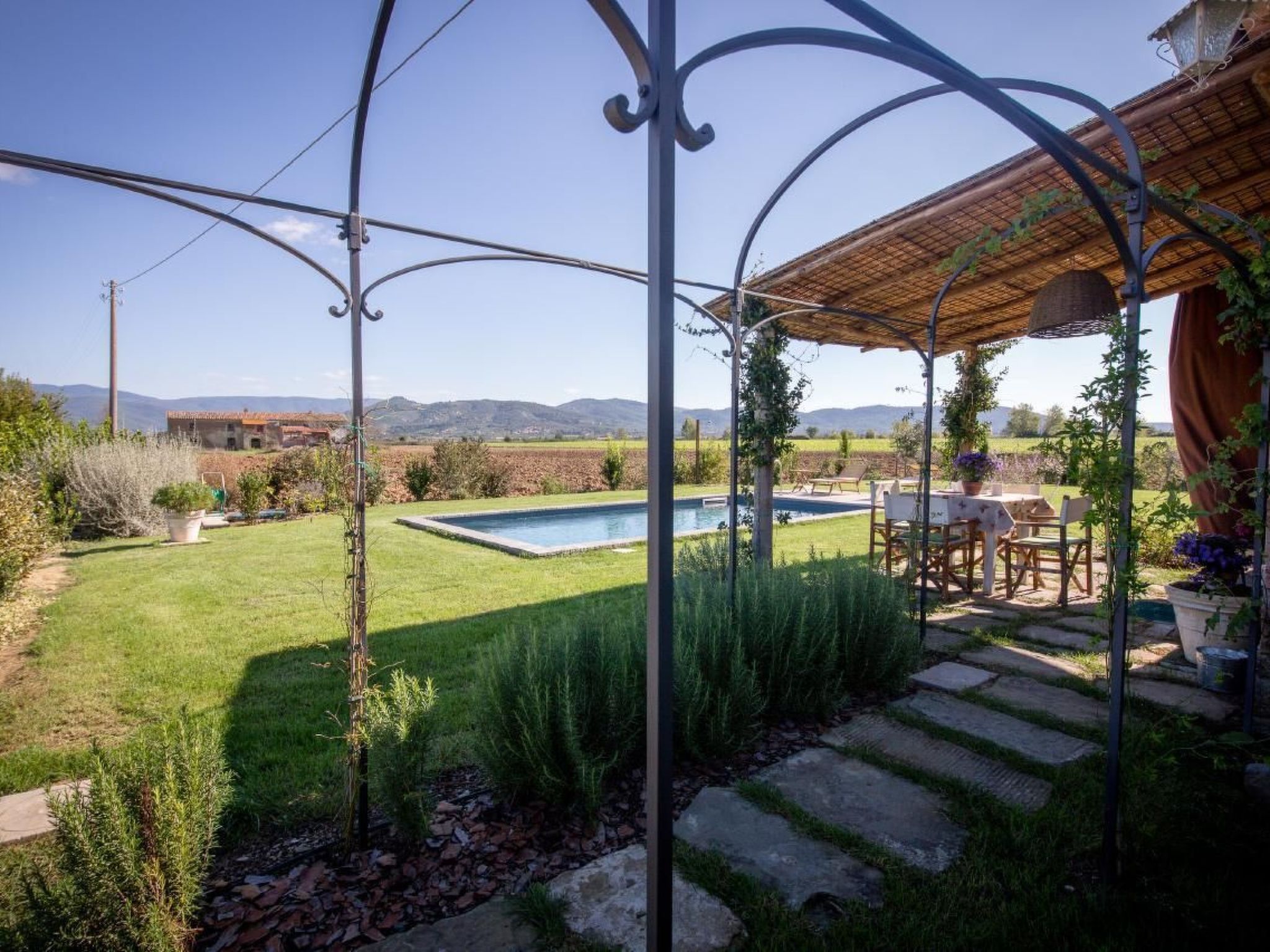 Villa Il Nido-Binnen