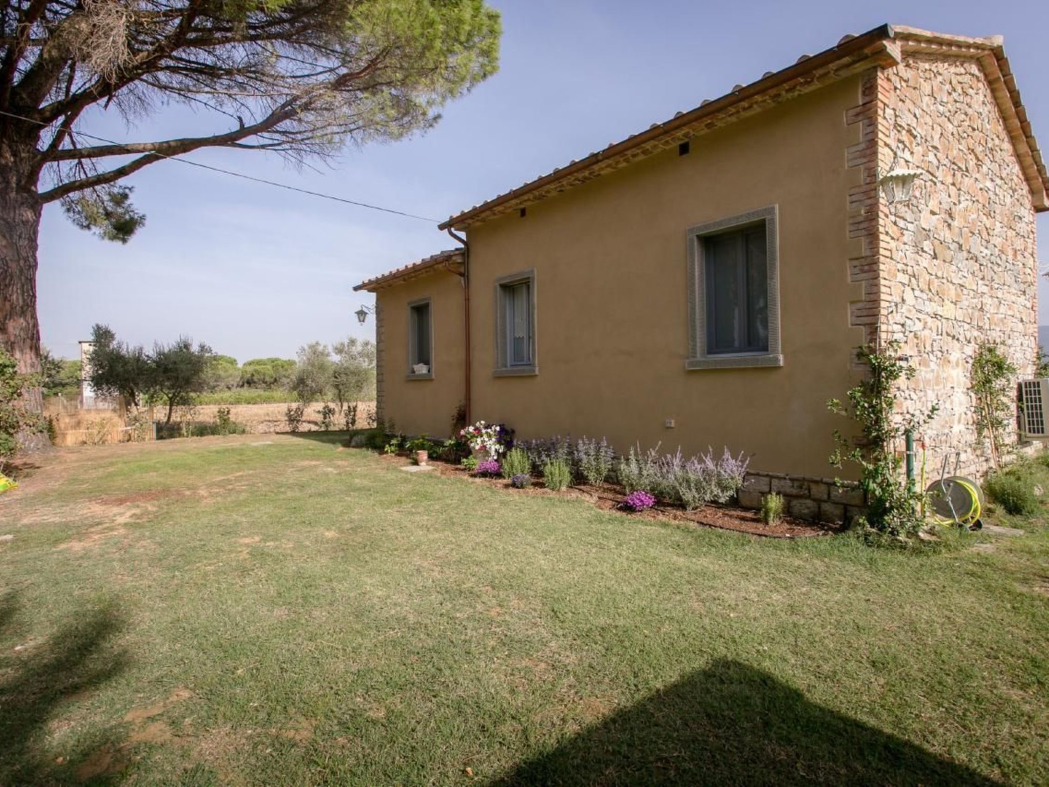 Villa Il Nido-Binnen