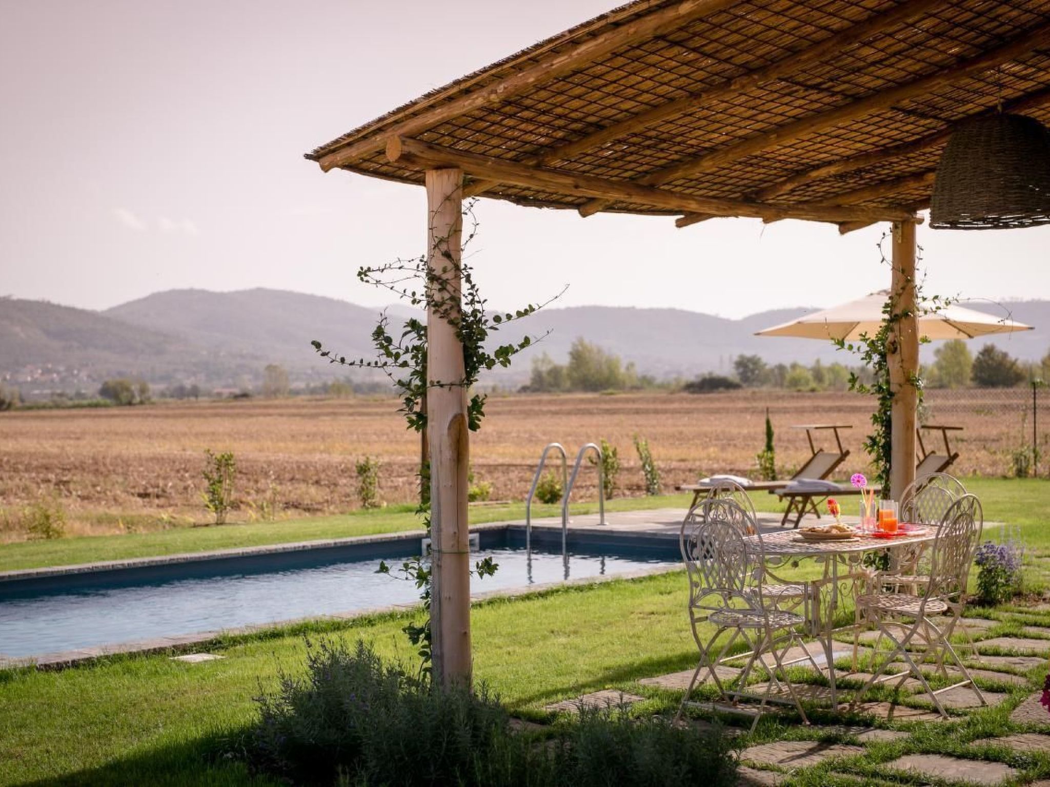 Villa Il Nido-Binnen