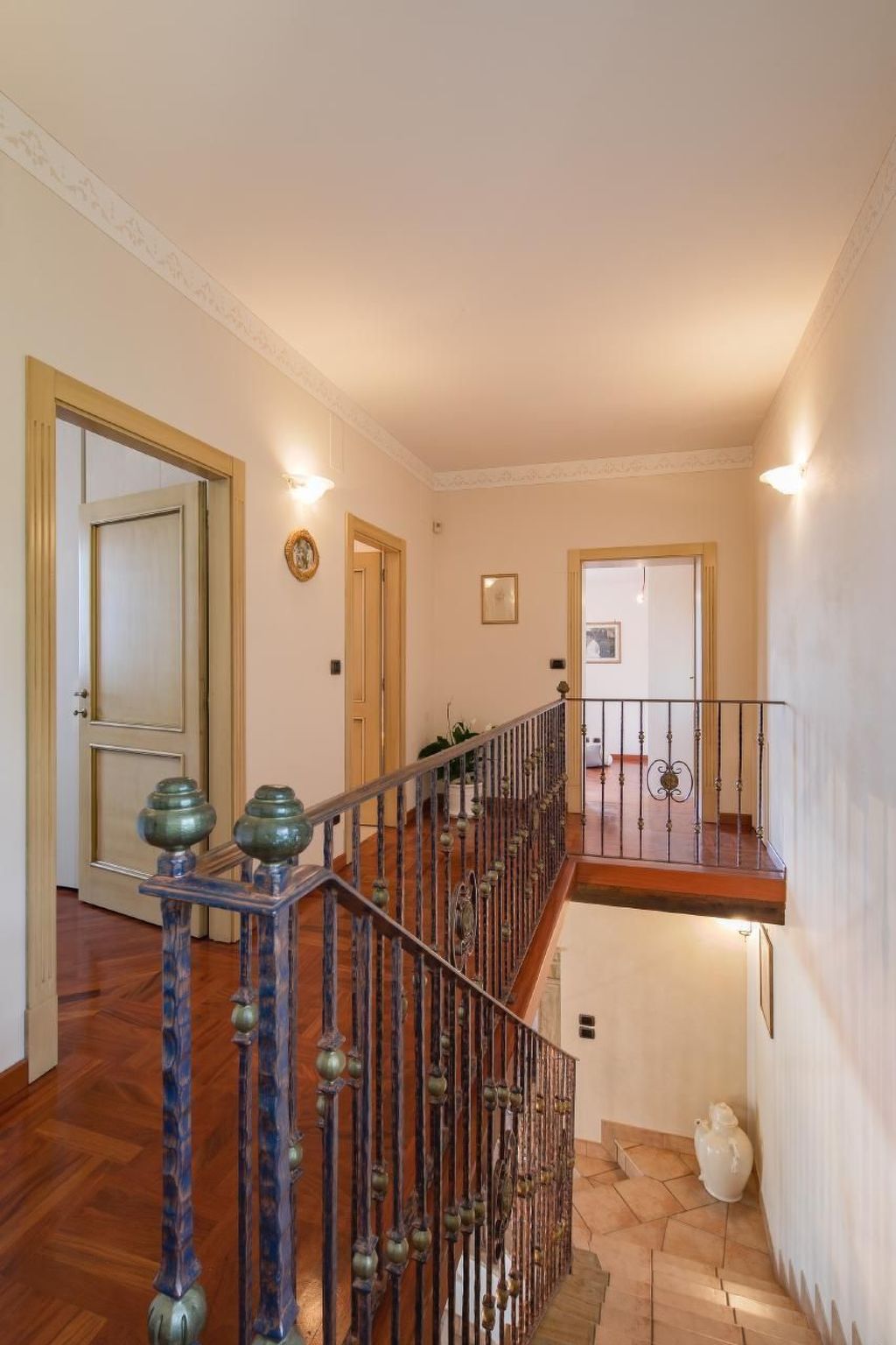 Wunderschöne Wohnung in Cortona mit Großer Terrasse-Binnen