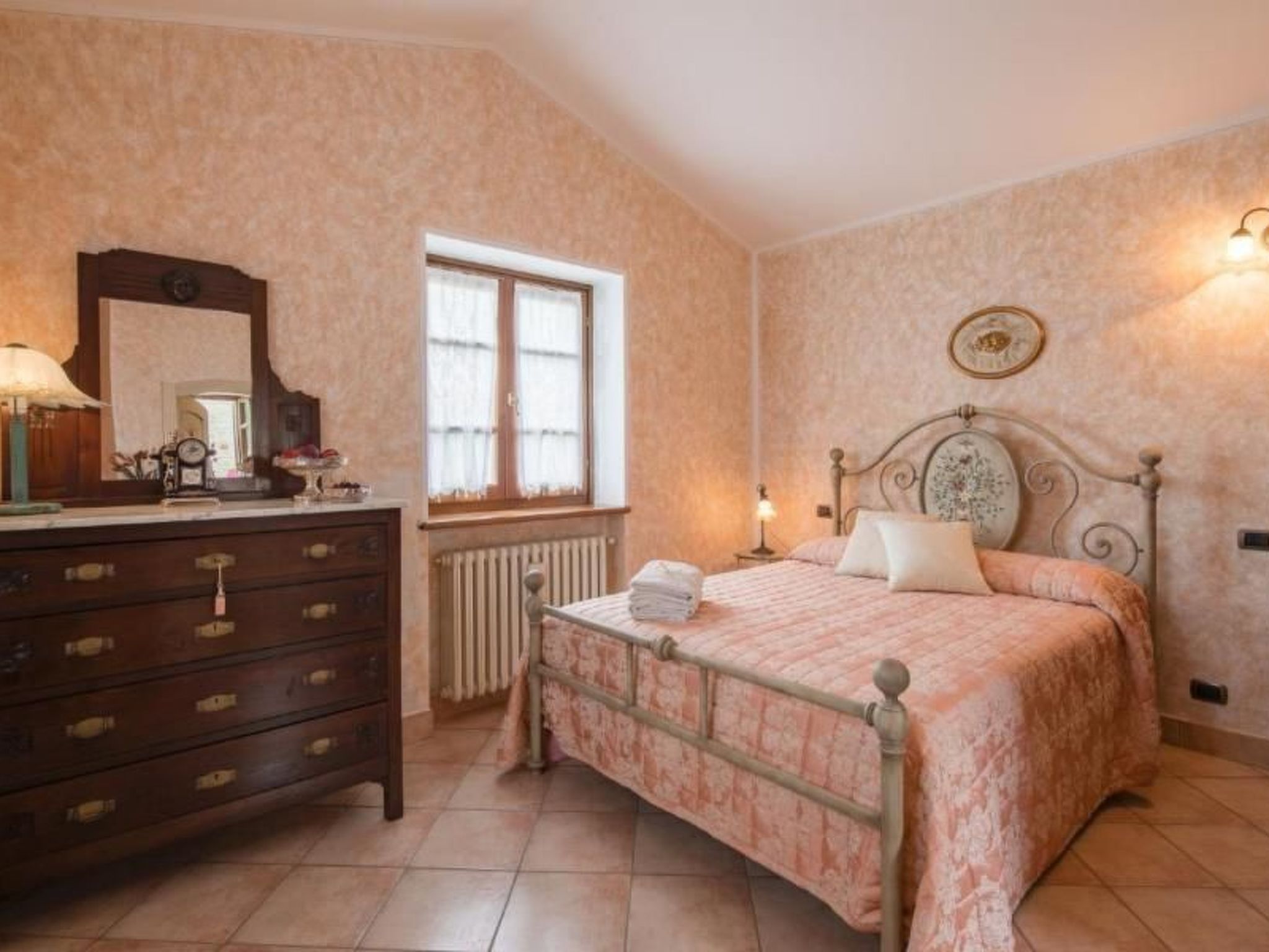 Wunderschöne Wohnung in Cortona mit Großer Terrasse-Binnen