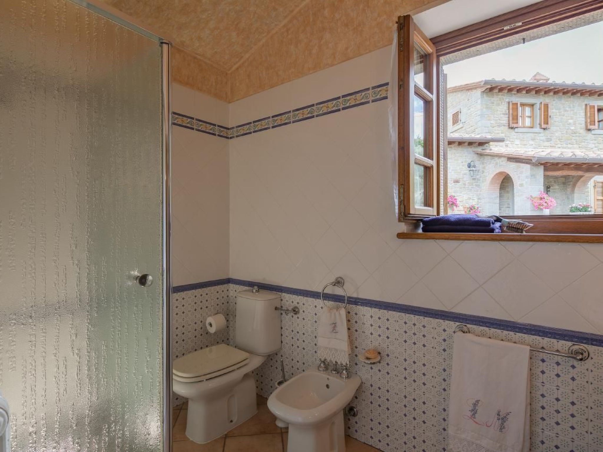 Wunderschöne Wohnung in Cortona mit Großer Terrasse-Binnen