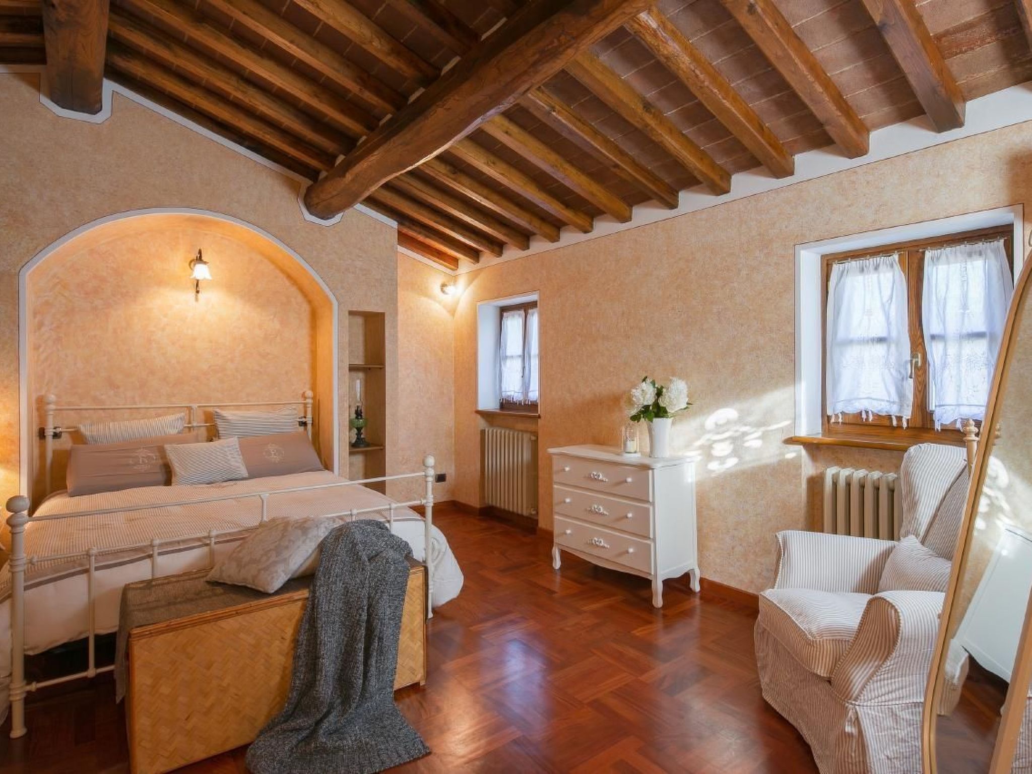 Wunderschöne Wohnung in Cortona mit Großer Terrasse-Binnen