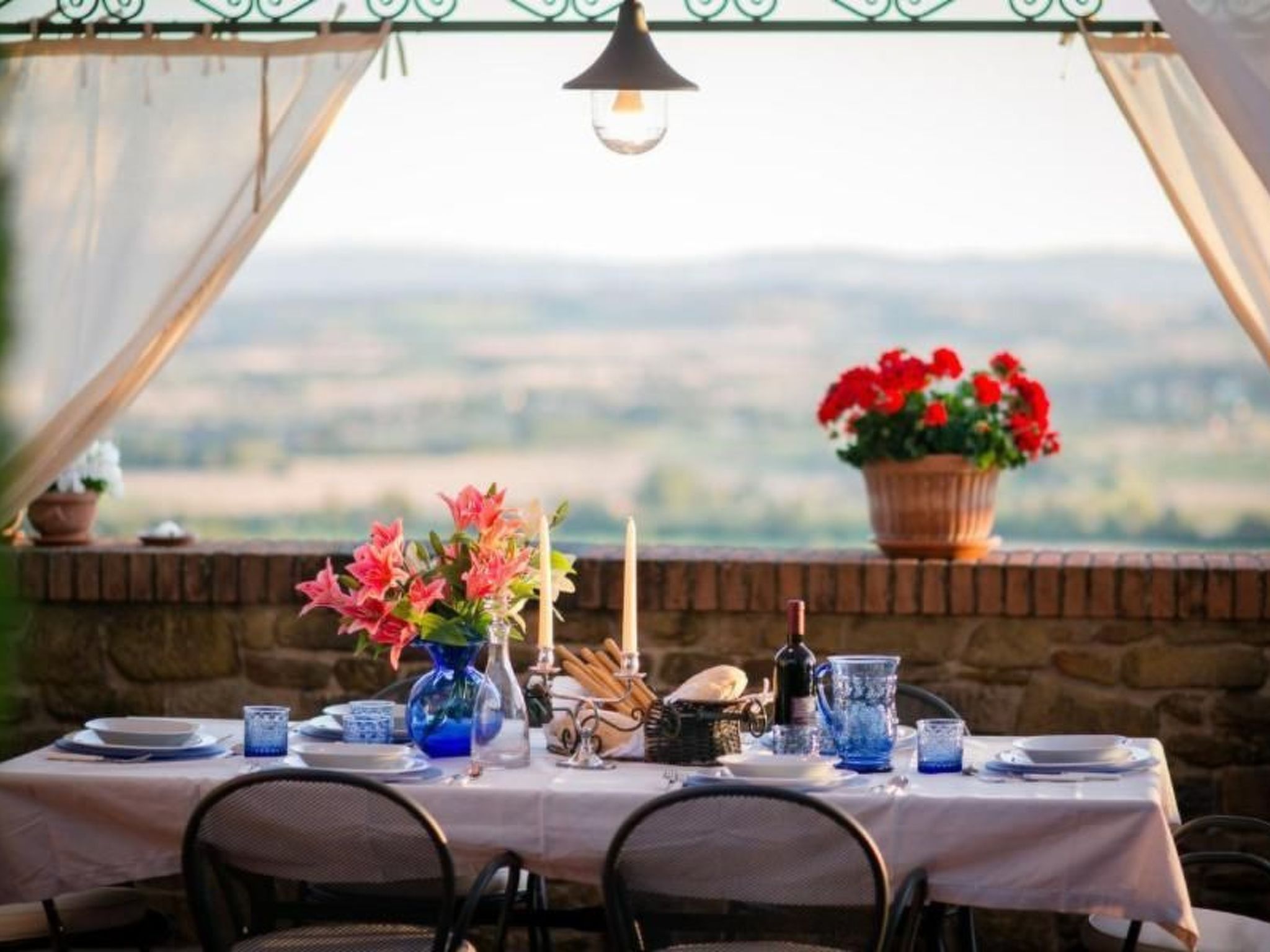 Wunderschöne Wohnung in Cortona mit Großer Terrasse-Binnen