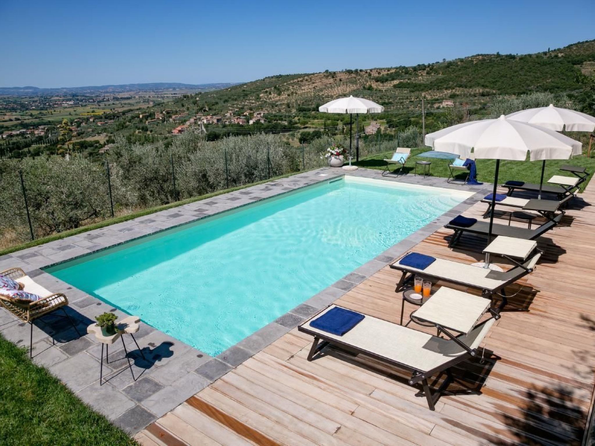 Wunderschöne Wohnung in Cortona mit Großer Terrasse-Binnen