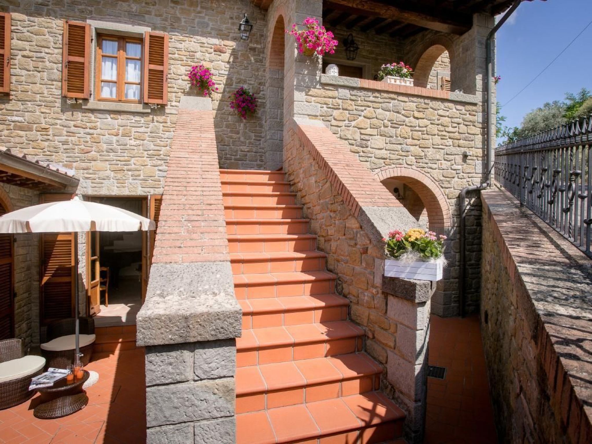 Wunderschöne Wohnung in Cortona mit Großer Terrasse-Binnen