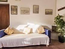 Authentiek Toscaans landhuis nabij Cortona met privétuin en zwembad - thumbnail 4