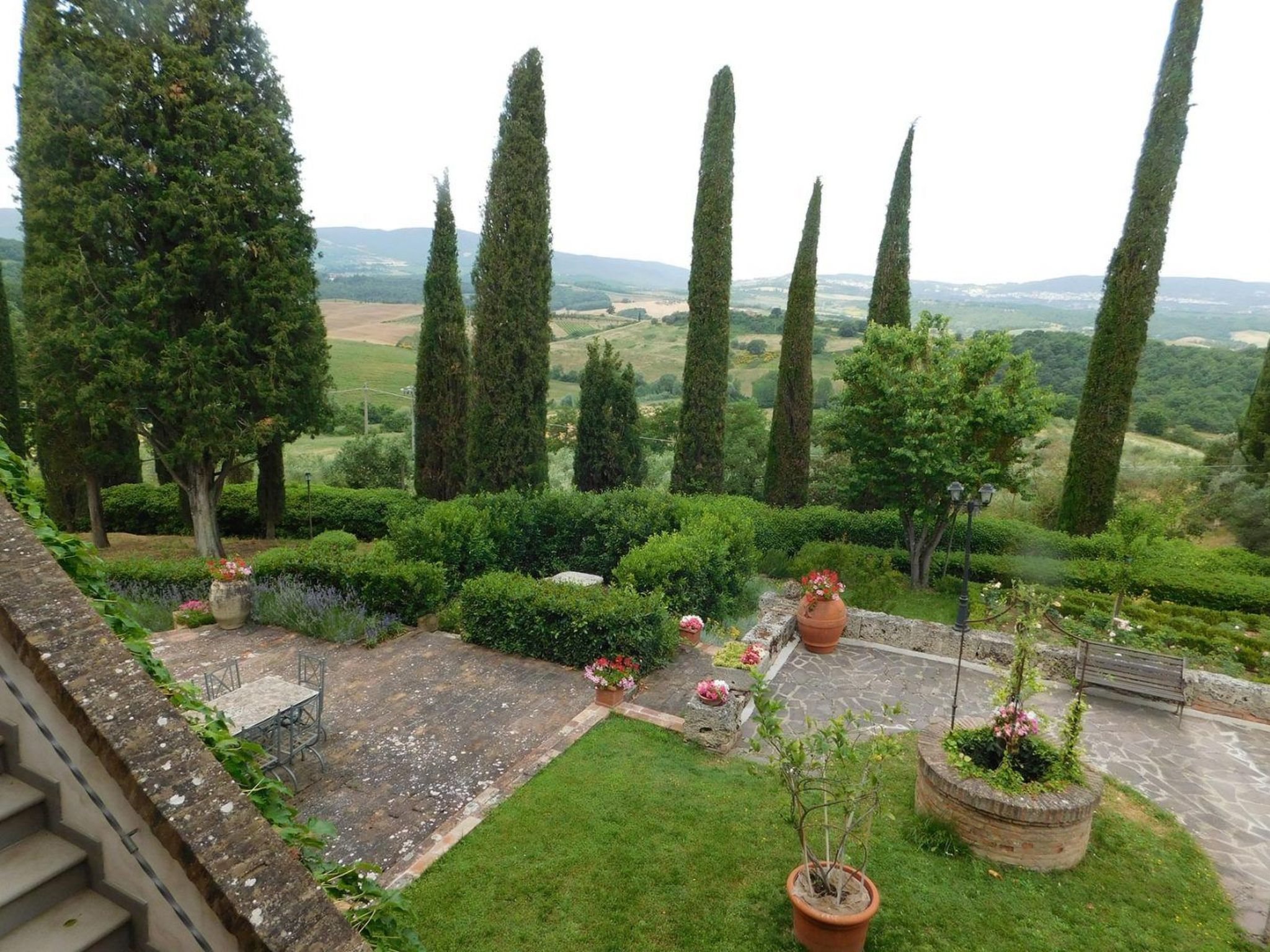 Gemütliche Wohnung mit Grill, Garten und Gemeinschaftspool-Image-tags.info