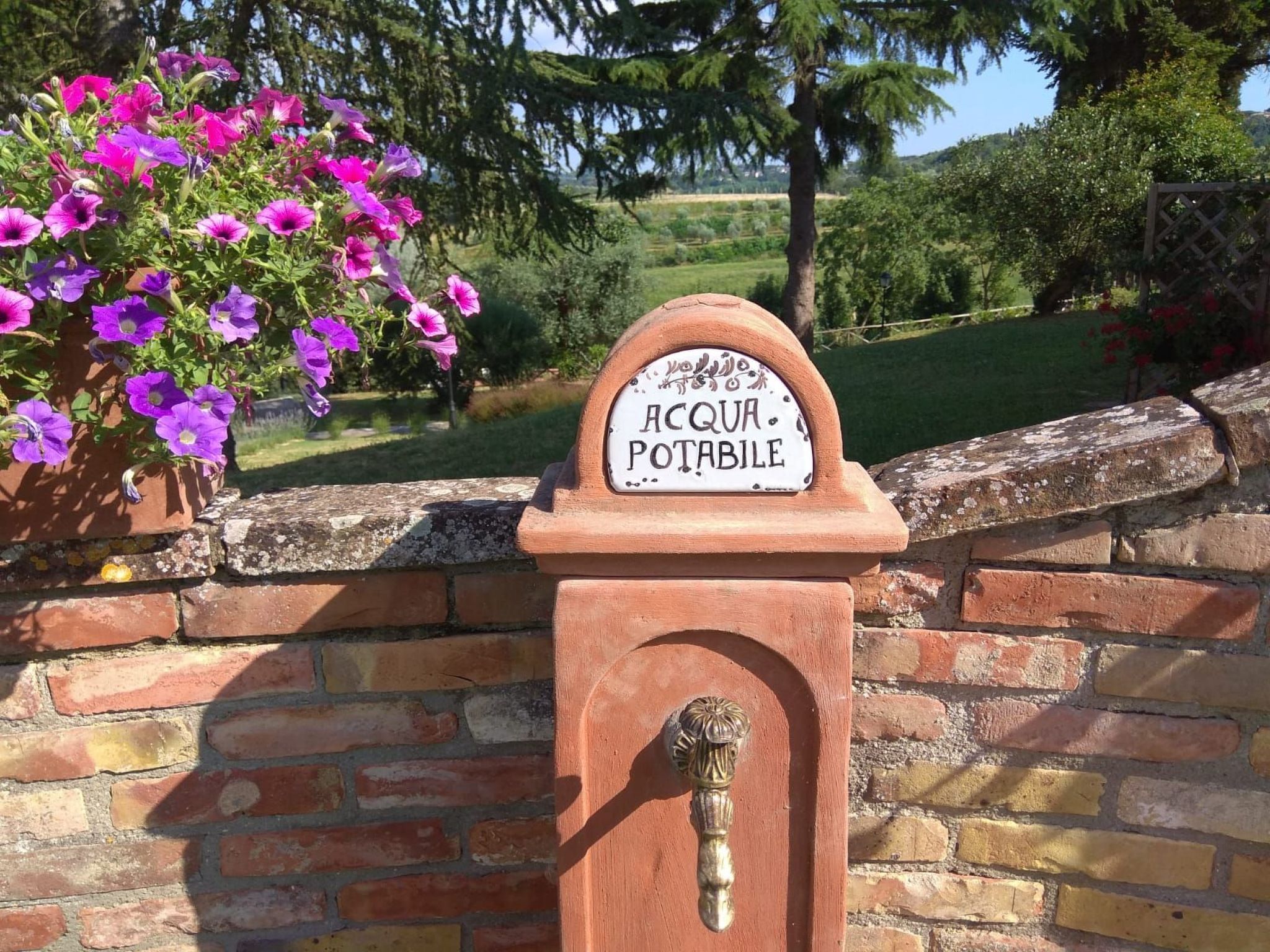 Wunderschöne Wohnung in Chiusi mit Gemeinschaftspool mit Panoramablick-Image-tags.info