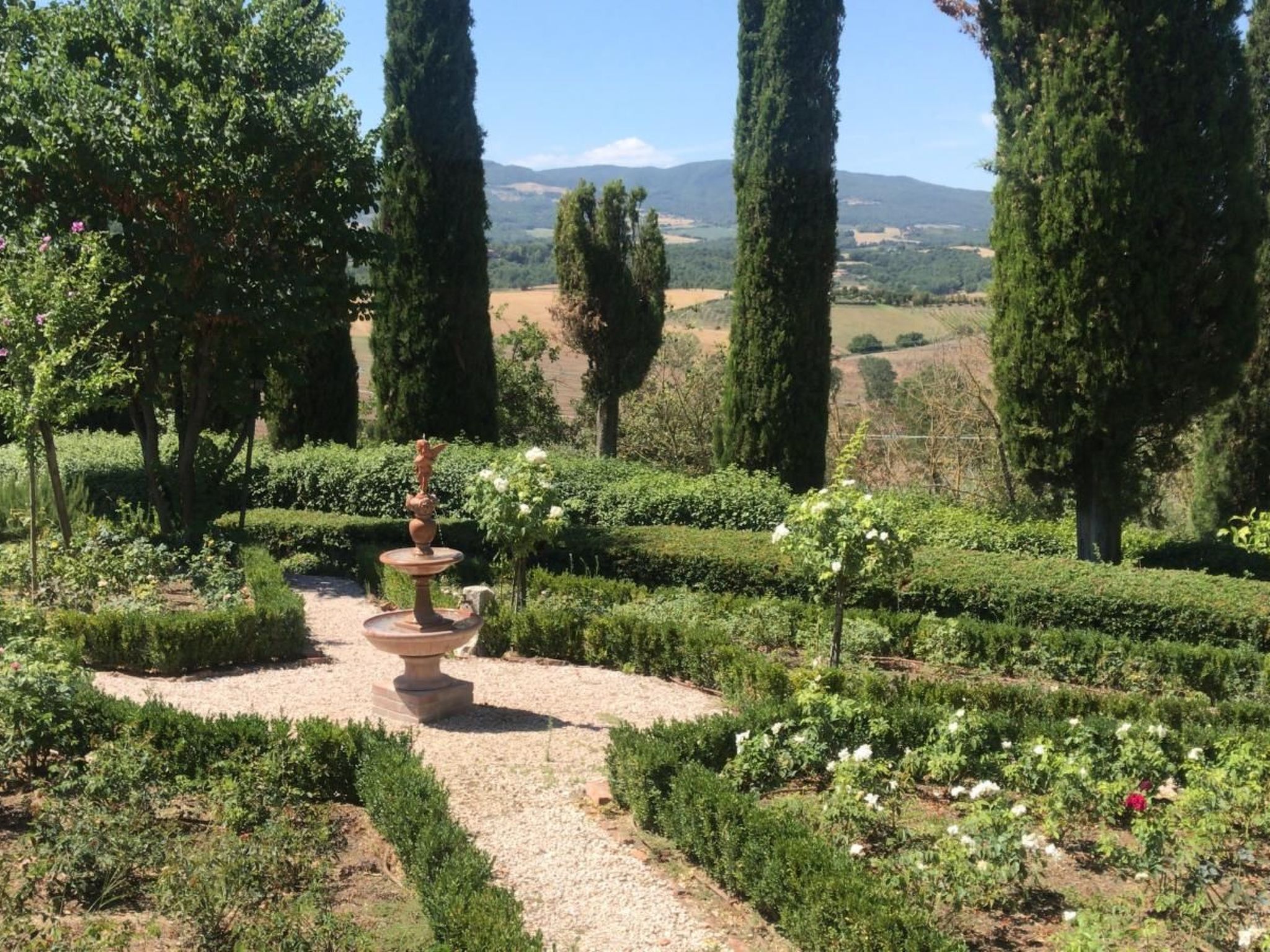 Wunderschöne Wohnung in Chiusi mit Gemeinschaftspool mit Panoramablick-Image-tags.info