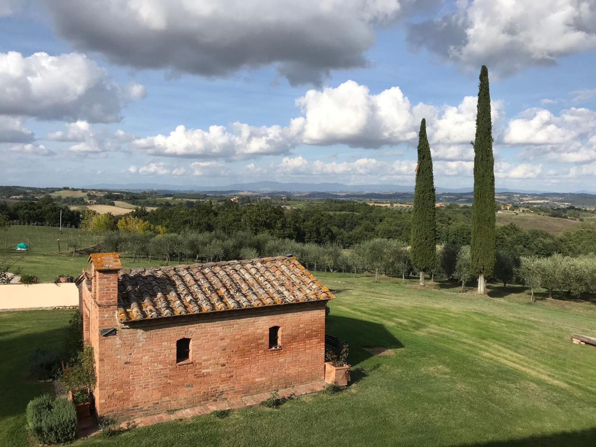 Wunderschöne Wohnung in Chiusi mit Panoramaterrasse-Image-tags.info