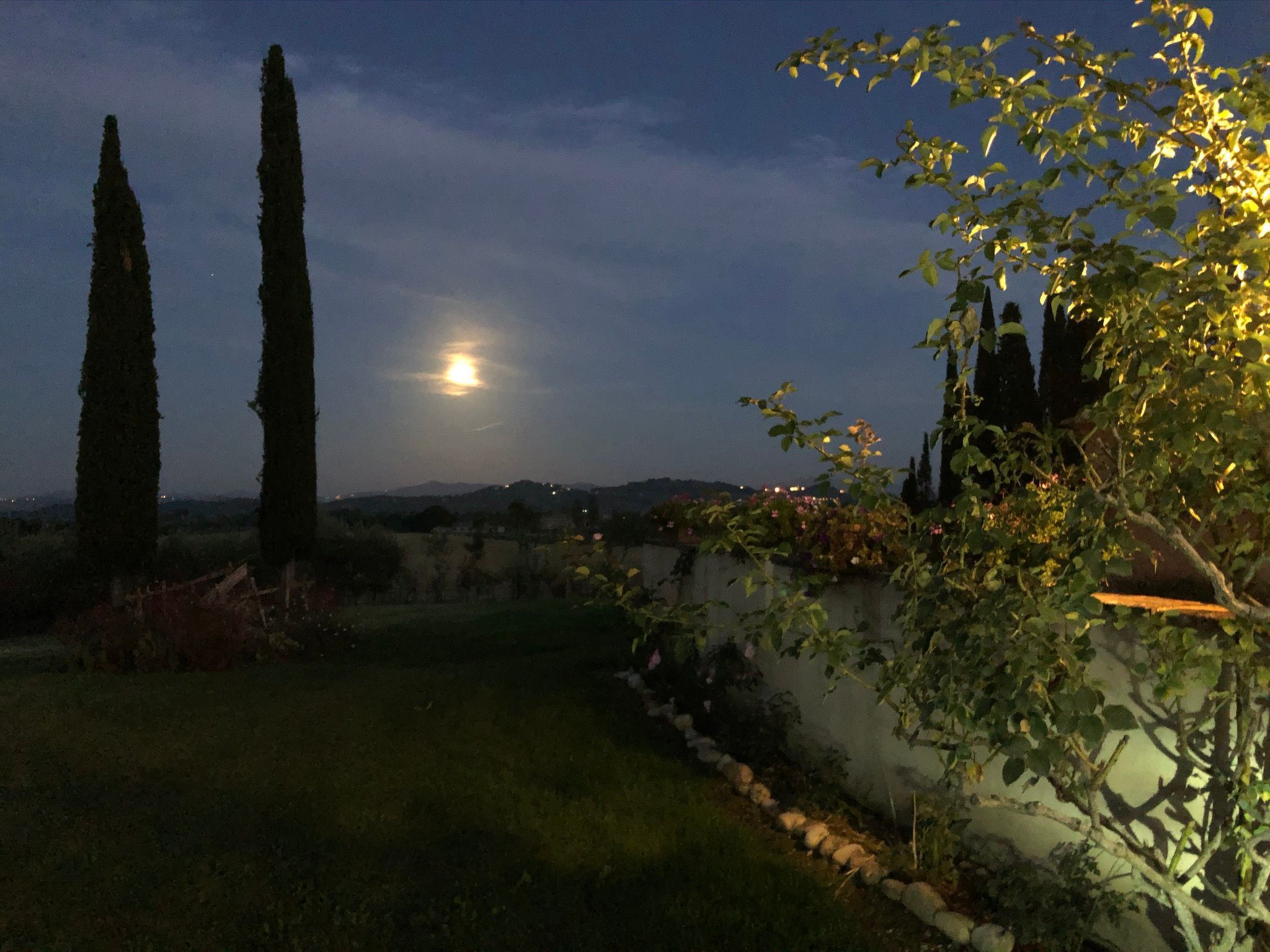 Wunderschöne Wohnung in Chiusi mit Panoramaterrasse-Image-tags.info