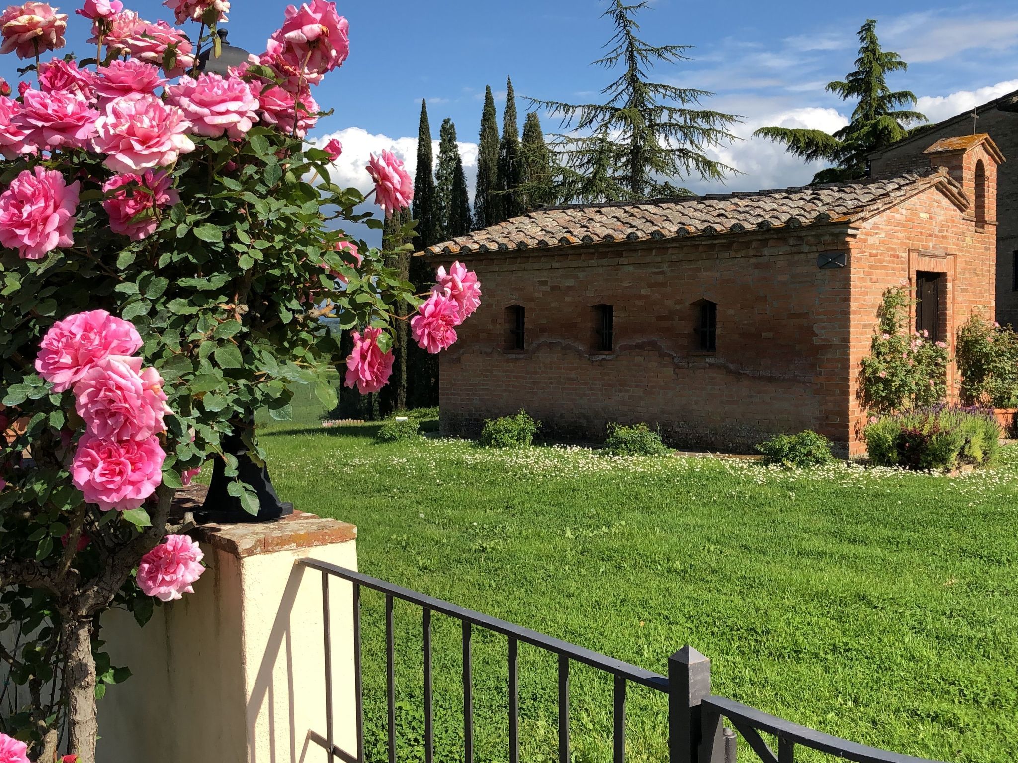 Wunderschöne Wohnung in Chiusi mit Panoramaterrasse-Image-tags.info
