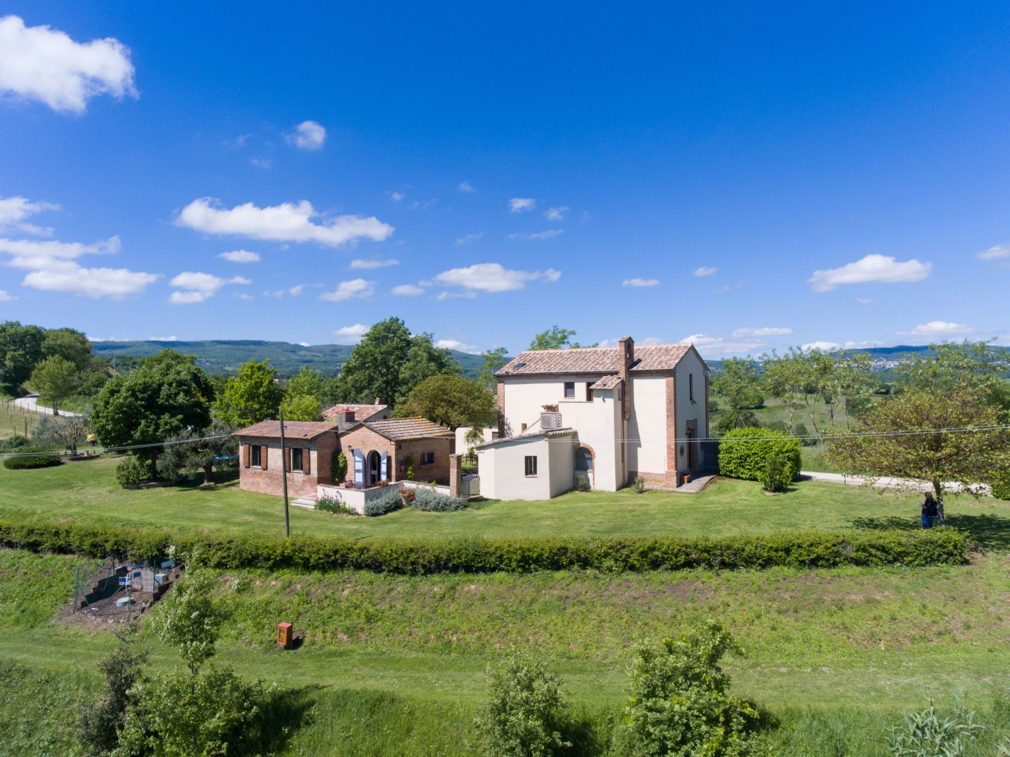 Wunderschöne Wohnung in Chiusi mit Panoramaterrasse-Image-tags.info