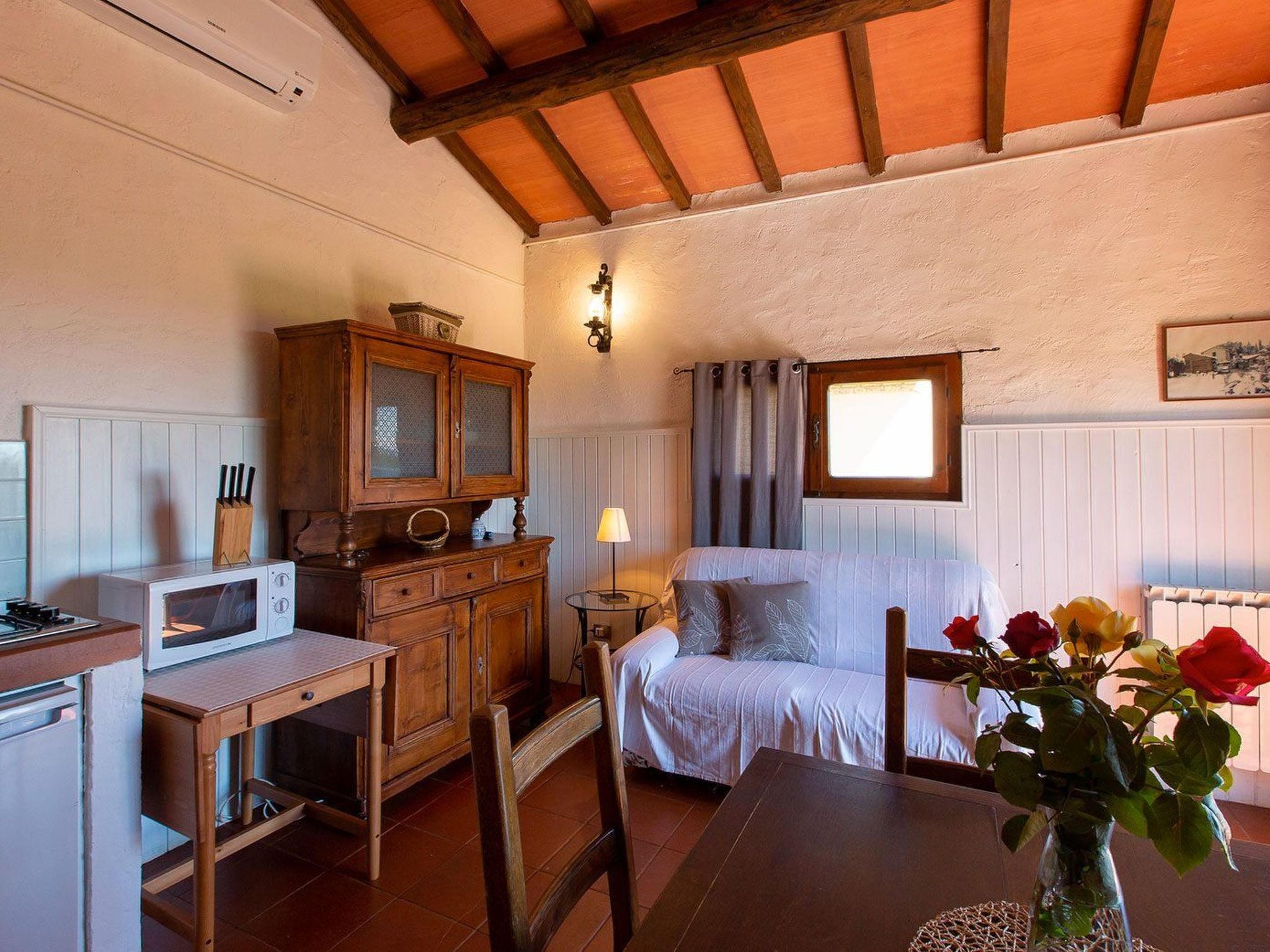 Wunderschöne Wohnung in Chiusi mit Panoramaterrasse-Image-tags.info