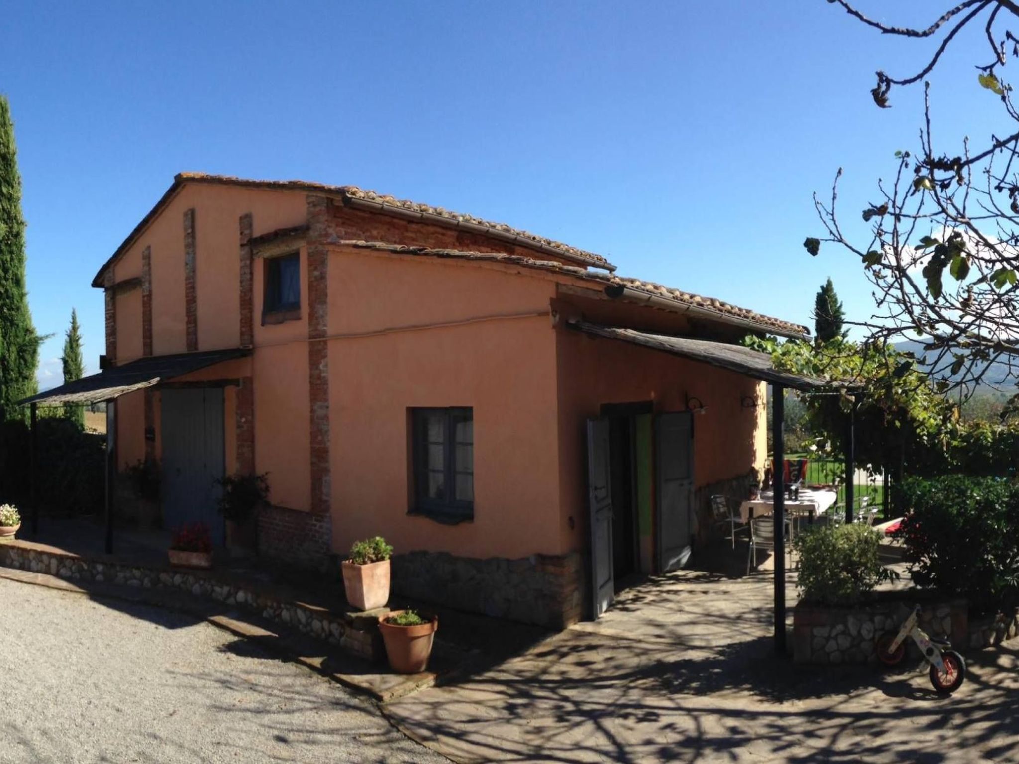 Wohnung in Castiglione Del Lago mit Terrasse, Garten und Grill