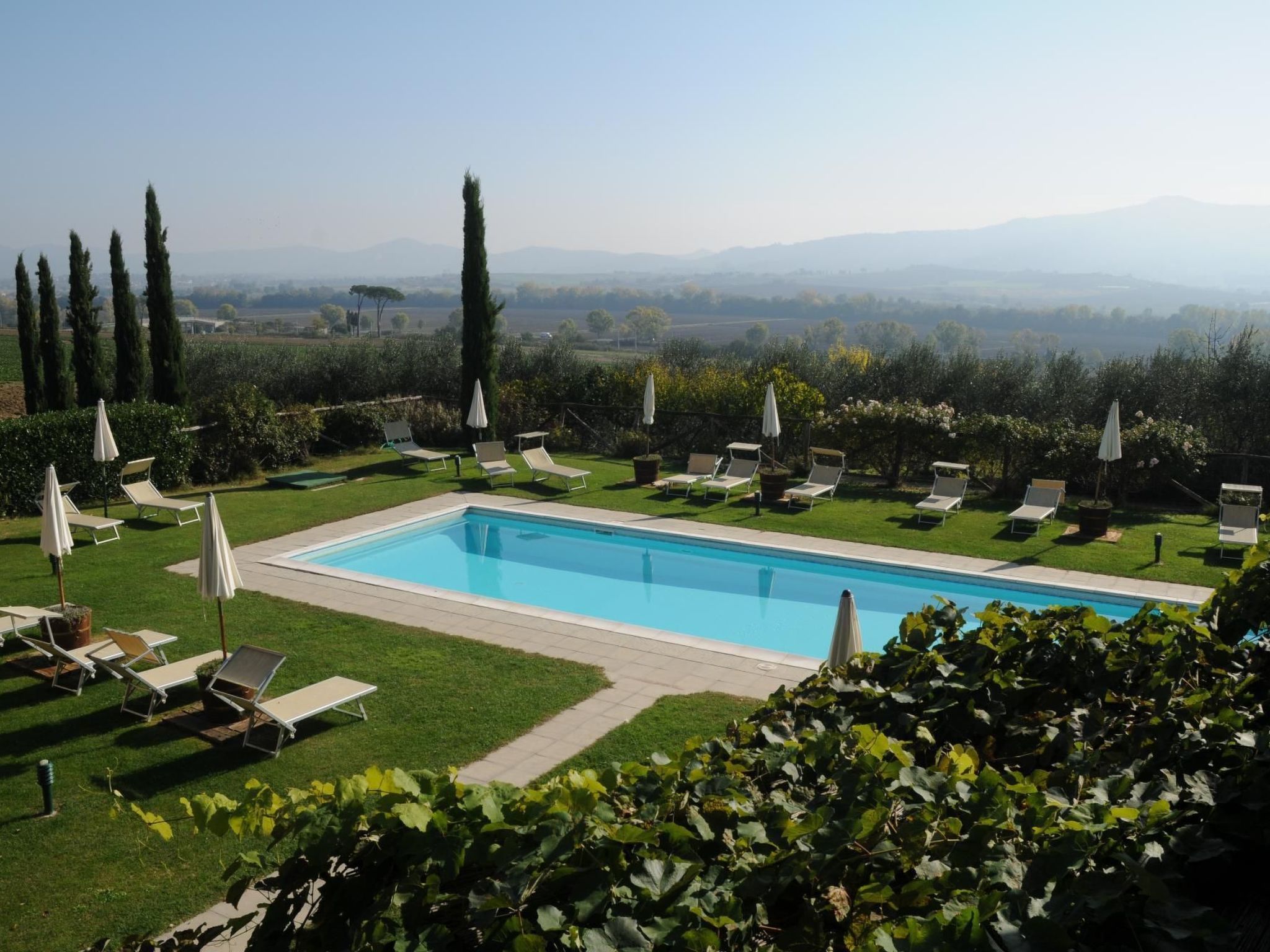 Appartement in Castiglione Del Lago mit Terrasse, gemeinsamem Pool und Garten